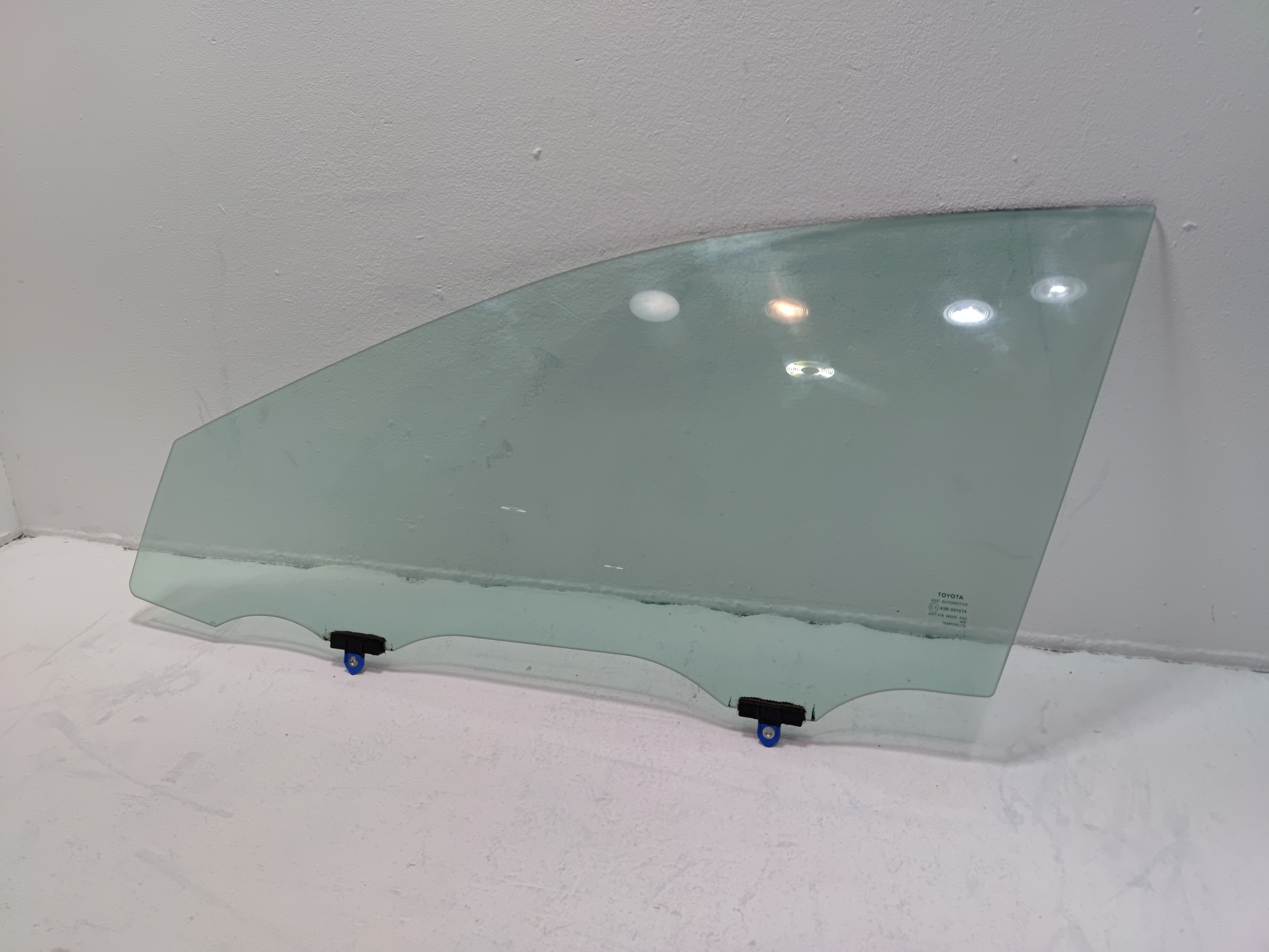 TOYOTA CAMRY FRONT LEFT DRIVER SIDE DOOR WINDOW GLASS 2018-2024 OEM