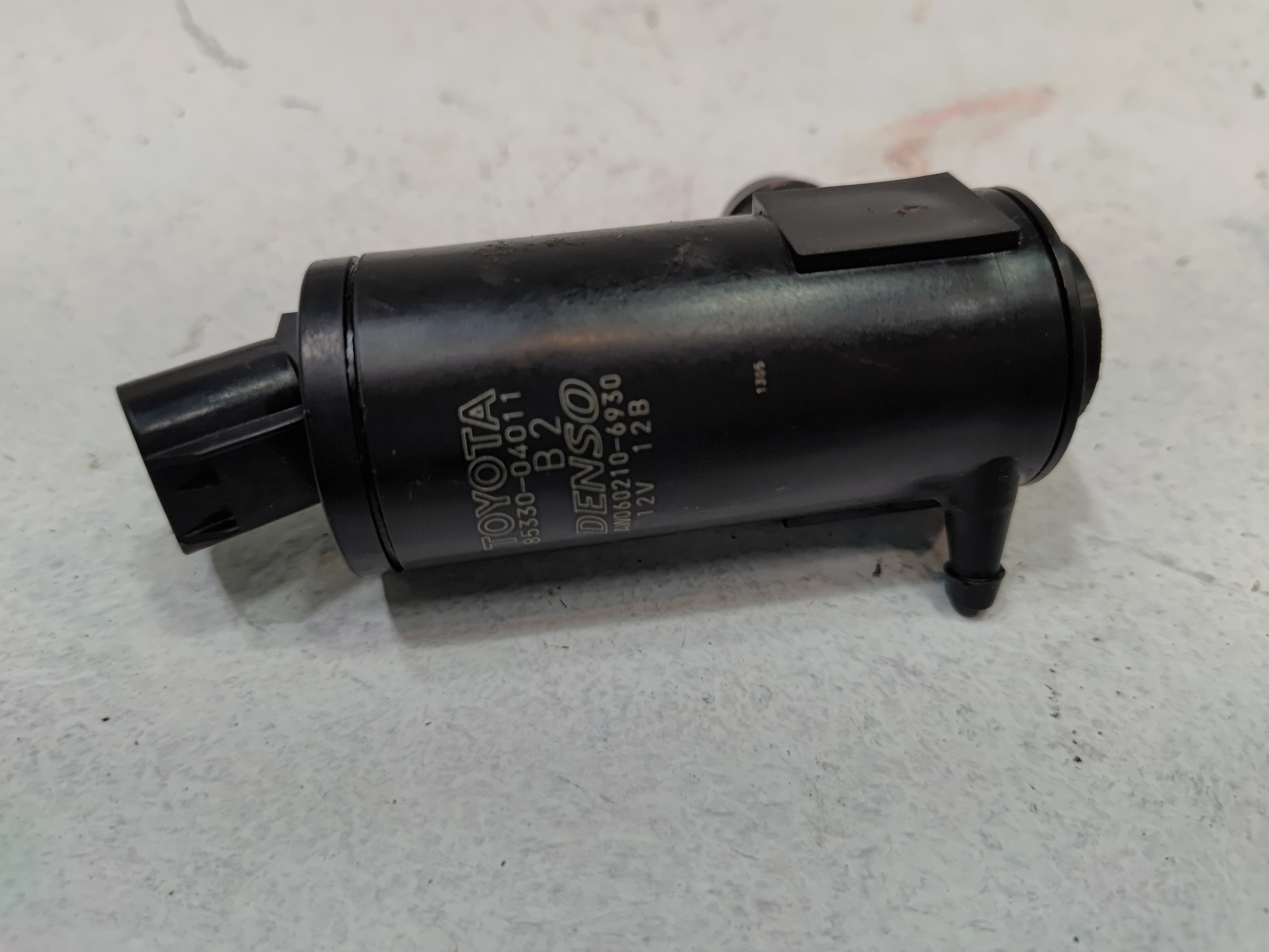 2018-2025 TOYOTA CAMRY WINDSHIELD WASHER MOTOR PUMP OEM