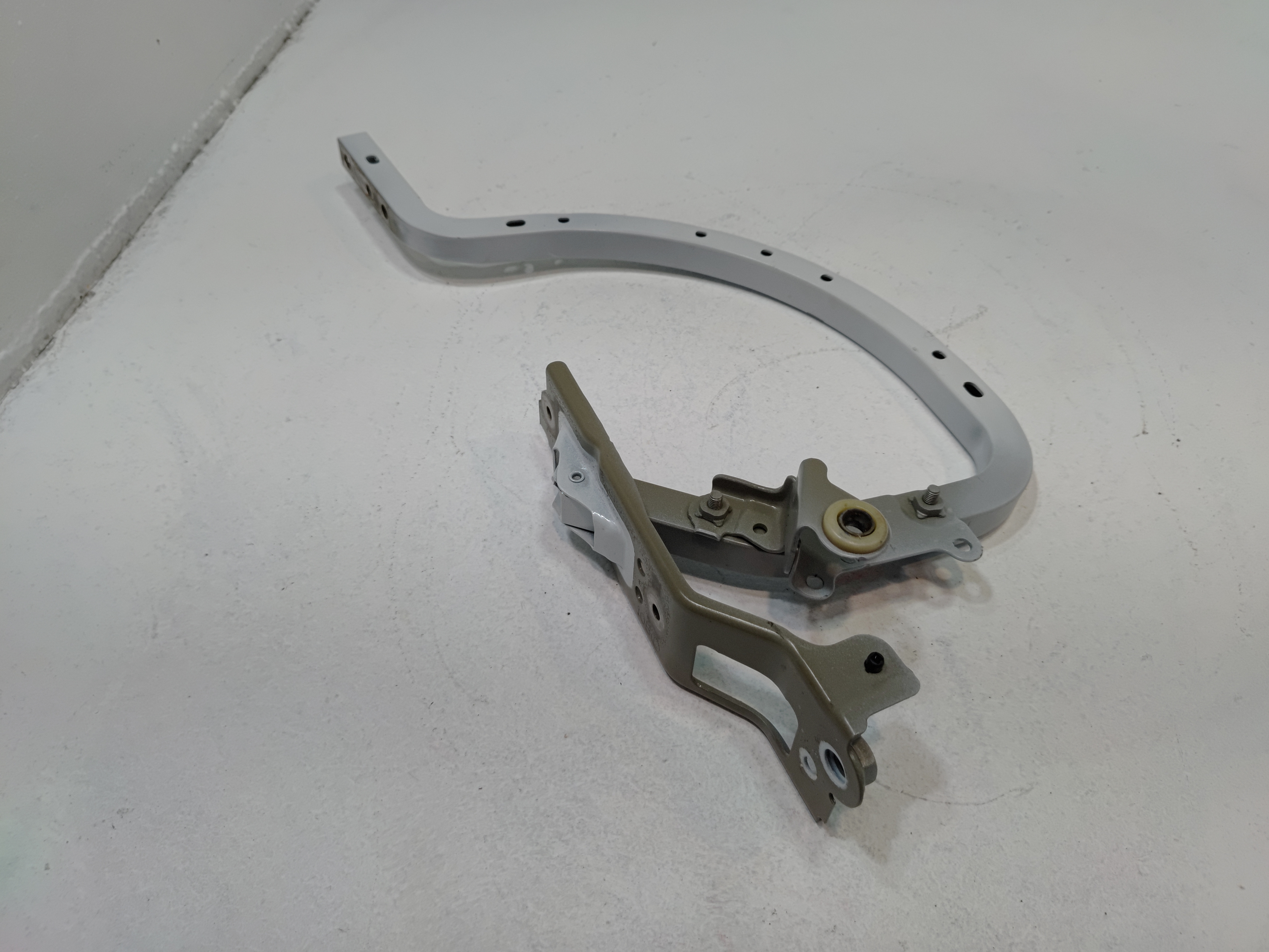 2018-2025 TOYOTA CAMRY REAR LEFT DRIVER SIDE TRUNK DECK LID HINGE OEM