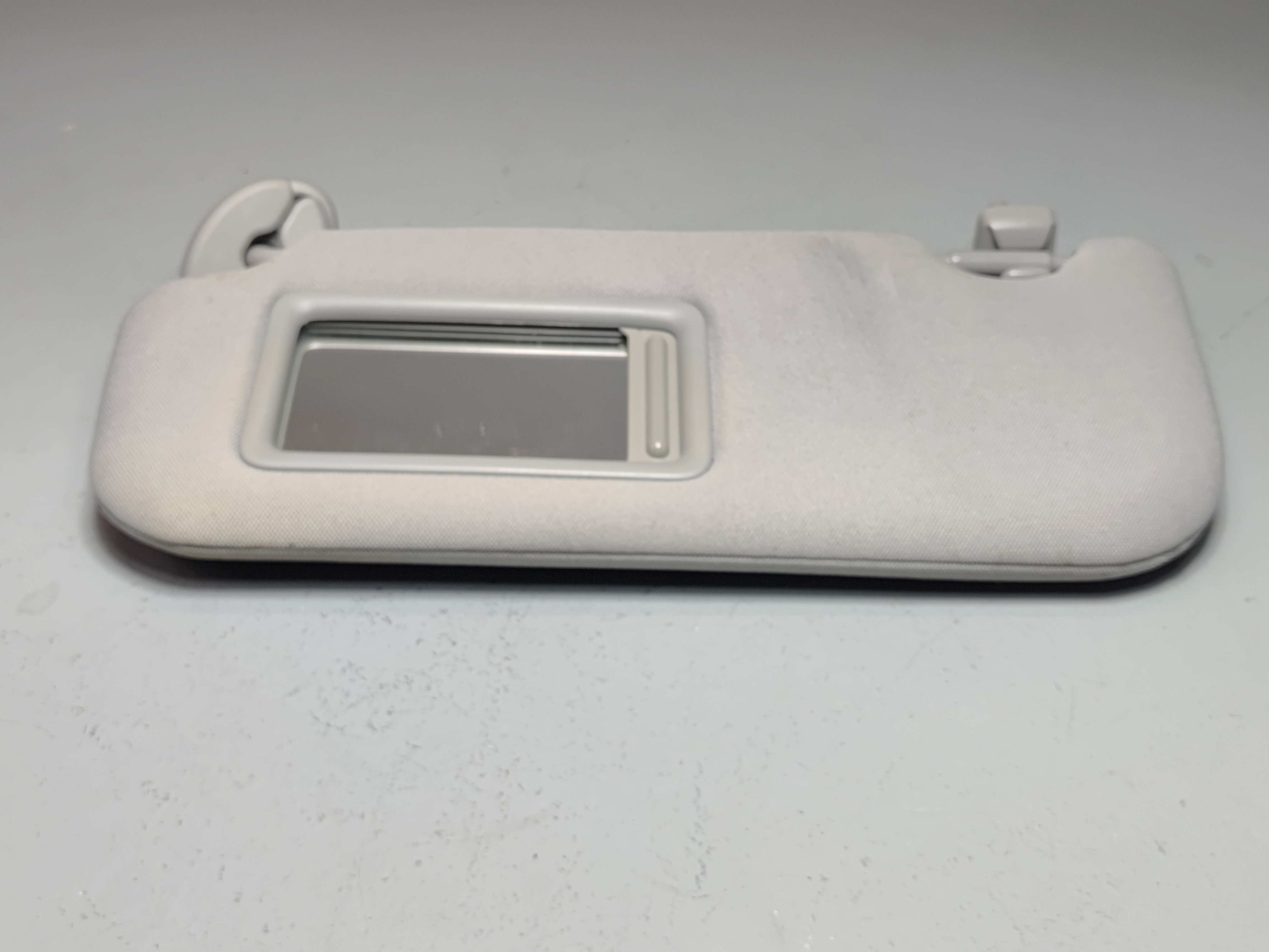 2018-2024 TOYOTA CAMRY FRONT WINDSHIELD DRIVER SIDE SUN VISOR SUNVISOR GRAY OEM