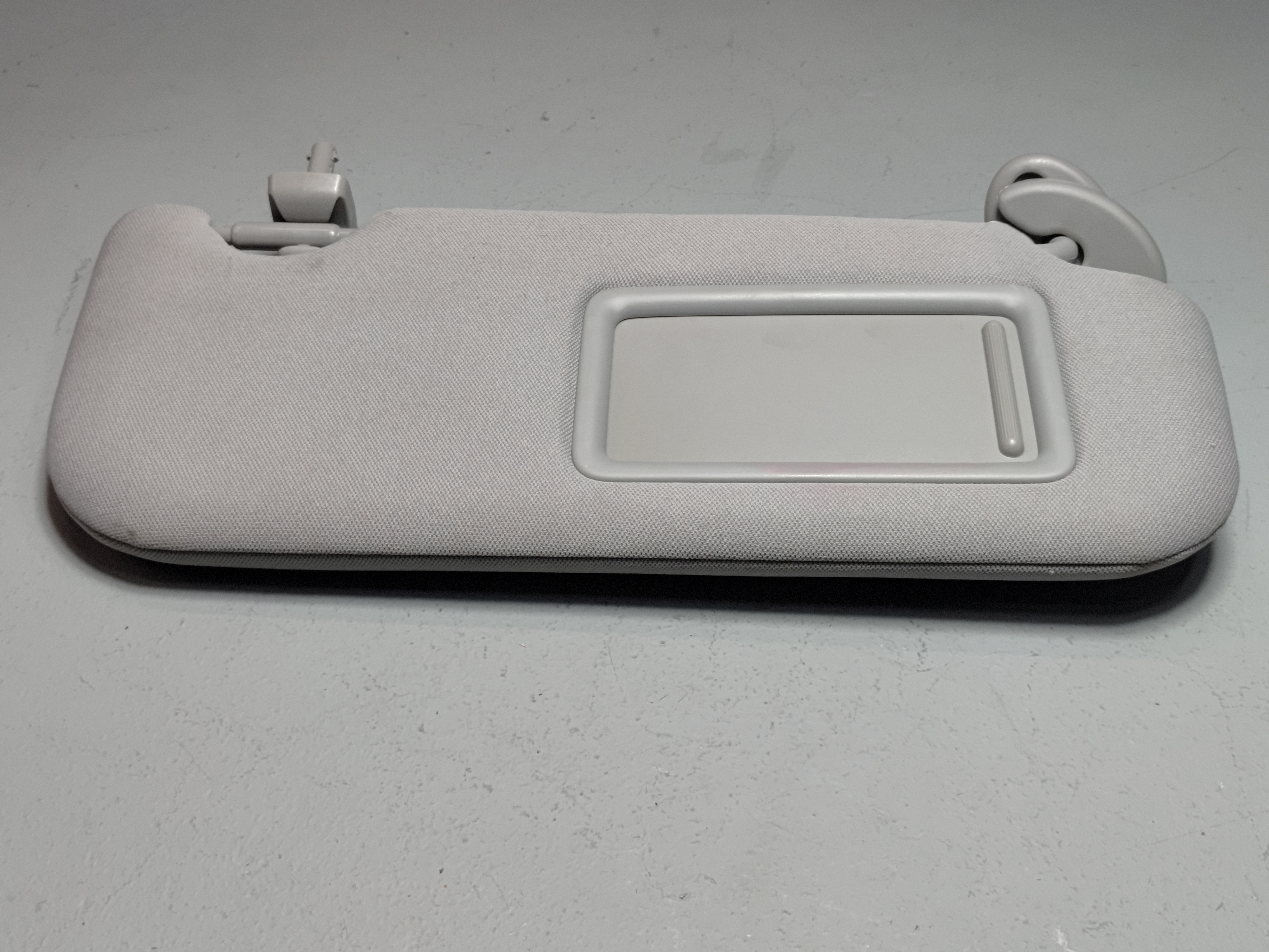 2018-2024 TOYOTA CAMRY FRONT RIGHT PASSENGER SIDE SUN VISOR SUNVISOR OEM