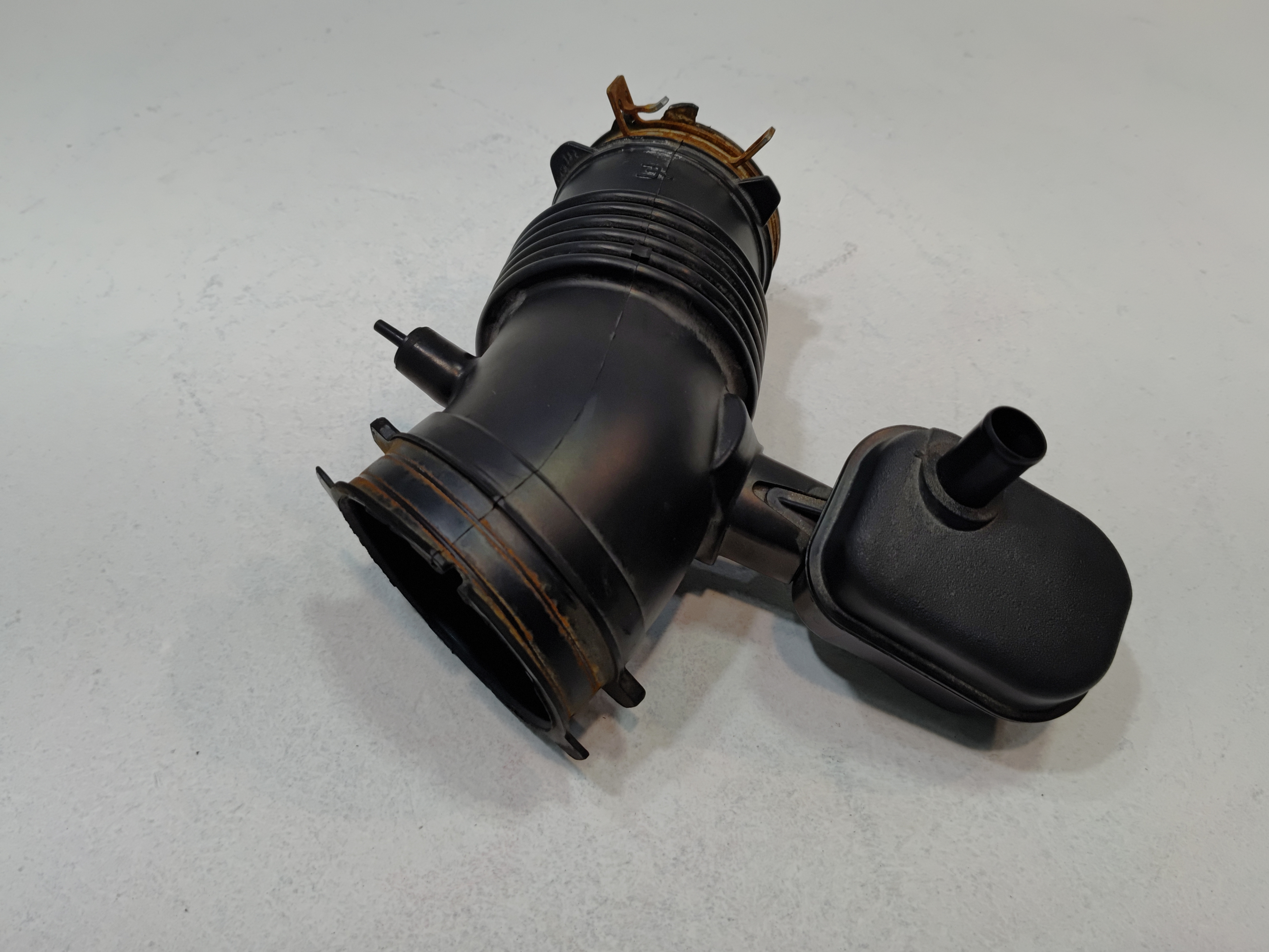 2018-2024 TOYOTA CAMRY 2.5L AIR CLEANER INTAKE DUCT HOSE & RESONATOR OEM