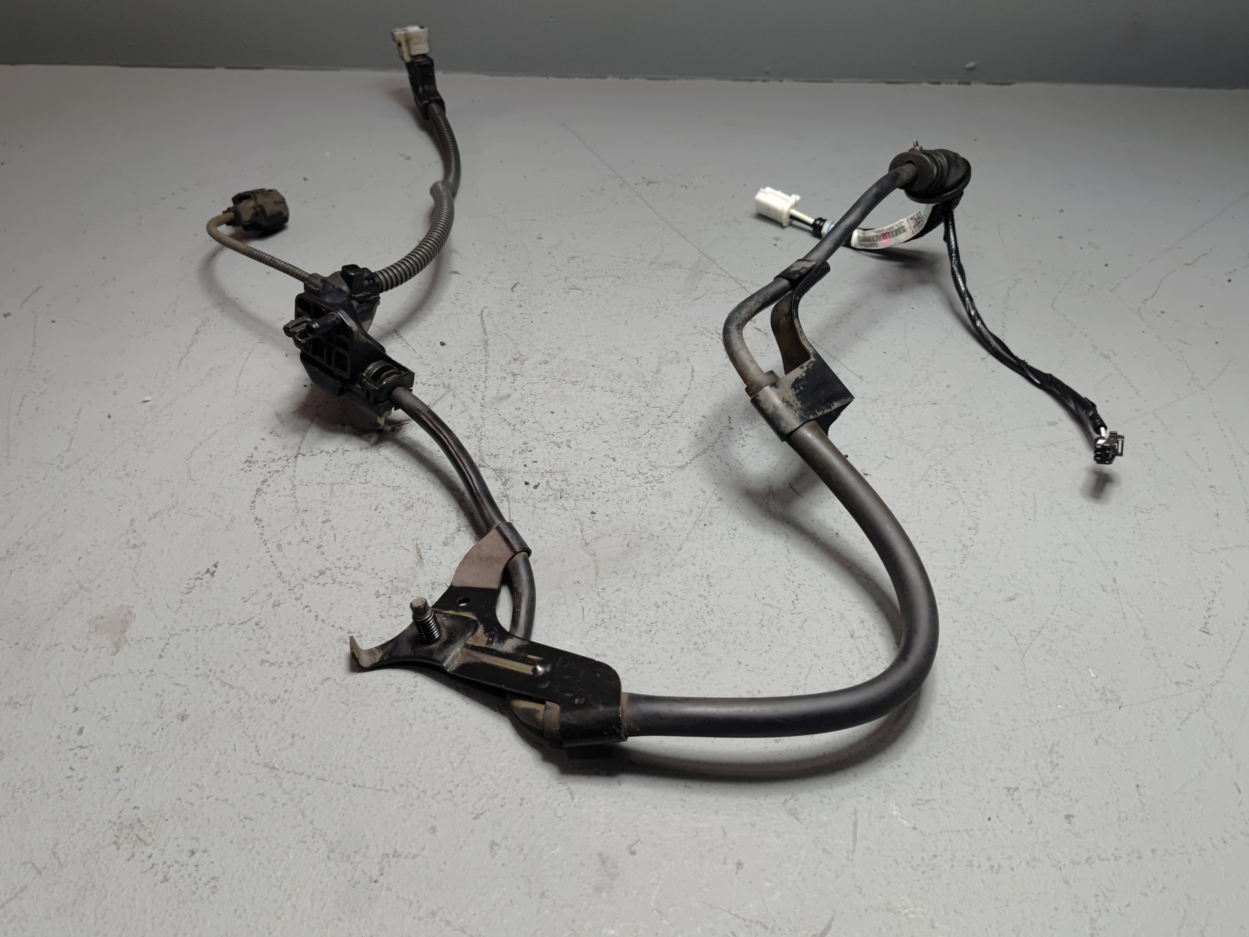 2018-2024 TOYOTA CAMRY REAR PASSENGER SIDE ABS WHEEL SPEED SENSOR HARNESS OEM