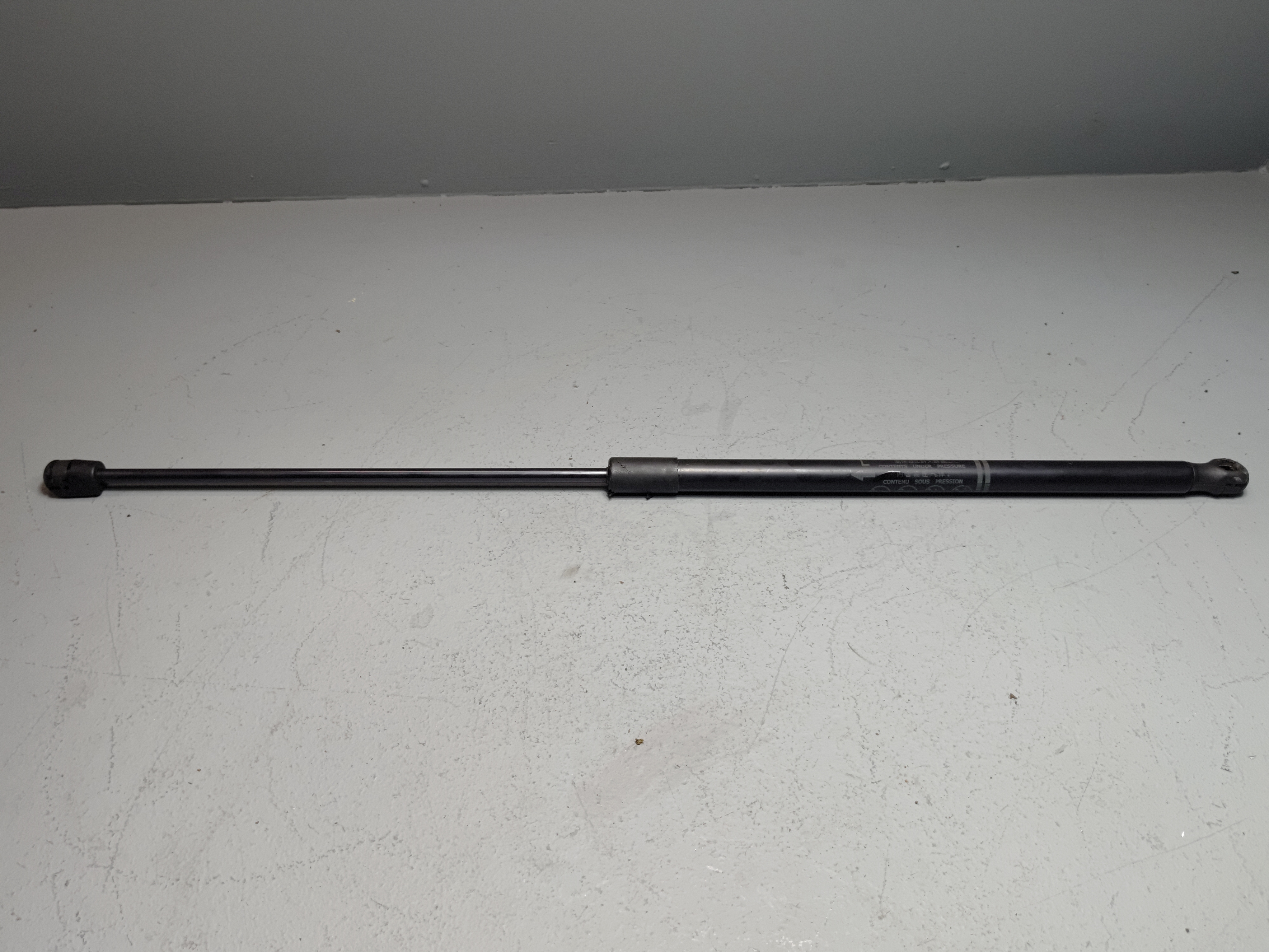 2018-2020 TOYOTA CAMRY HOOD DRIVER SIDE LIFT CYLINDER SUPPORT SHOCK STRUT OEM