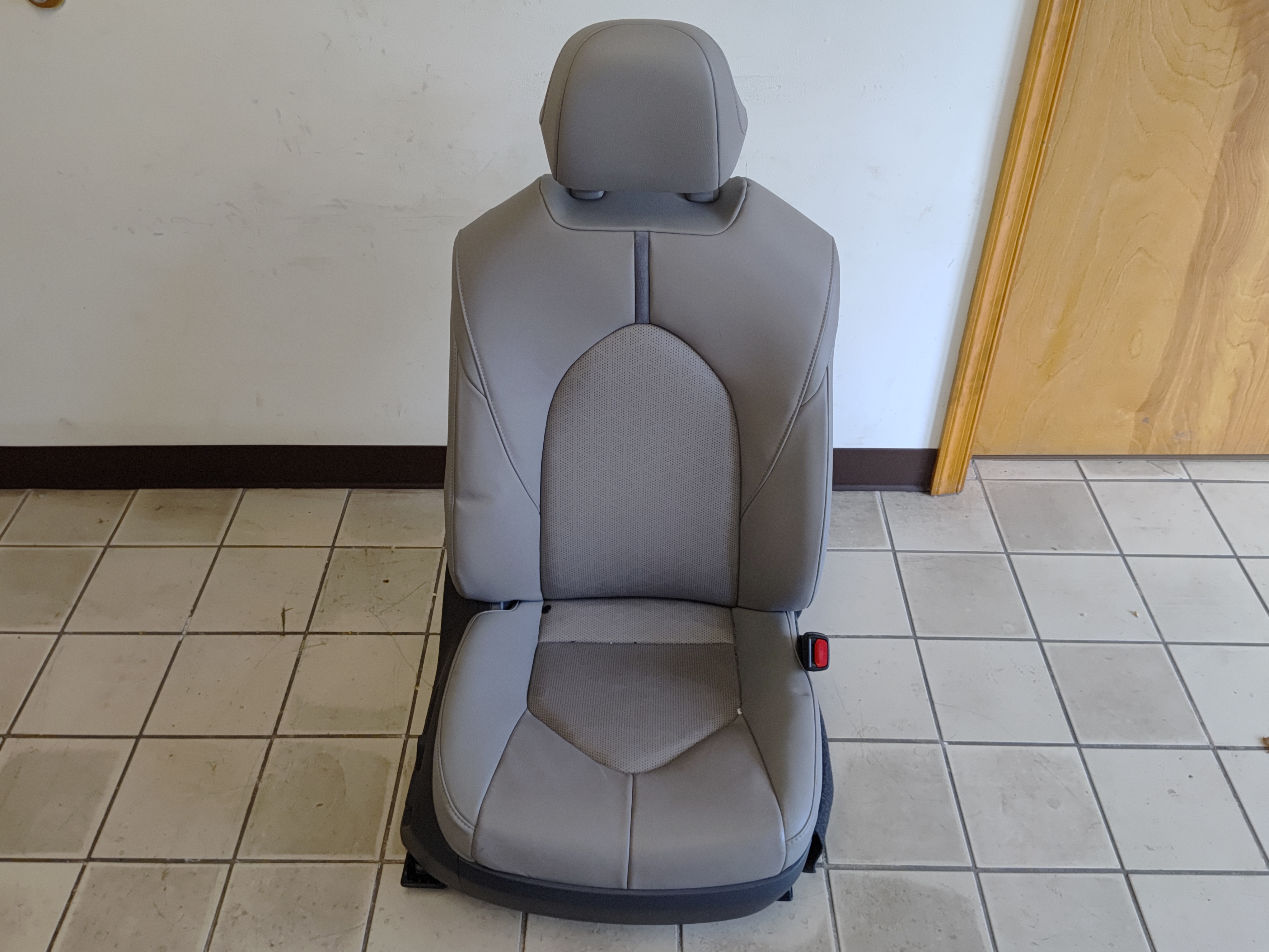 2019 TOYOTA CAMRY XSE REAR SEAT PASSENGER SIDE UPPER CUSHION PAD GRAY OEM