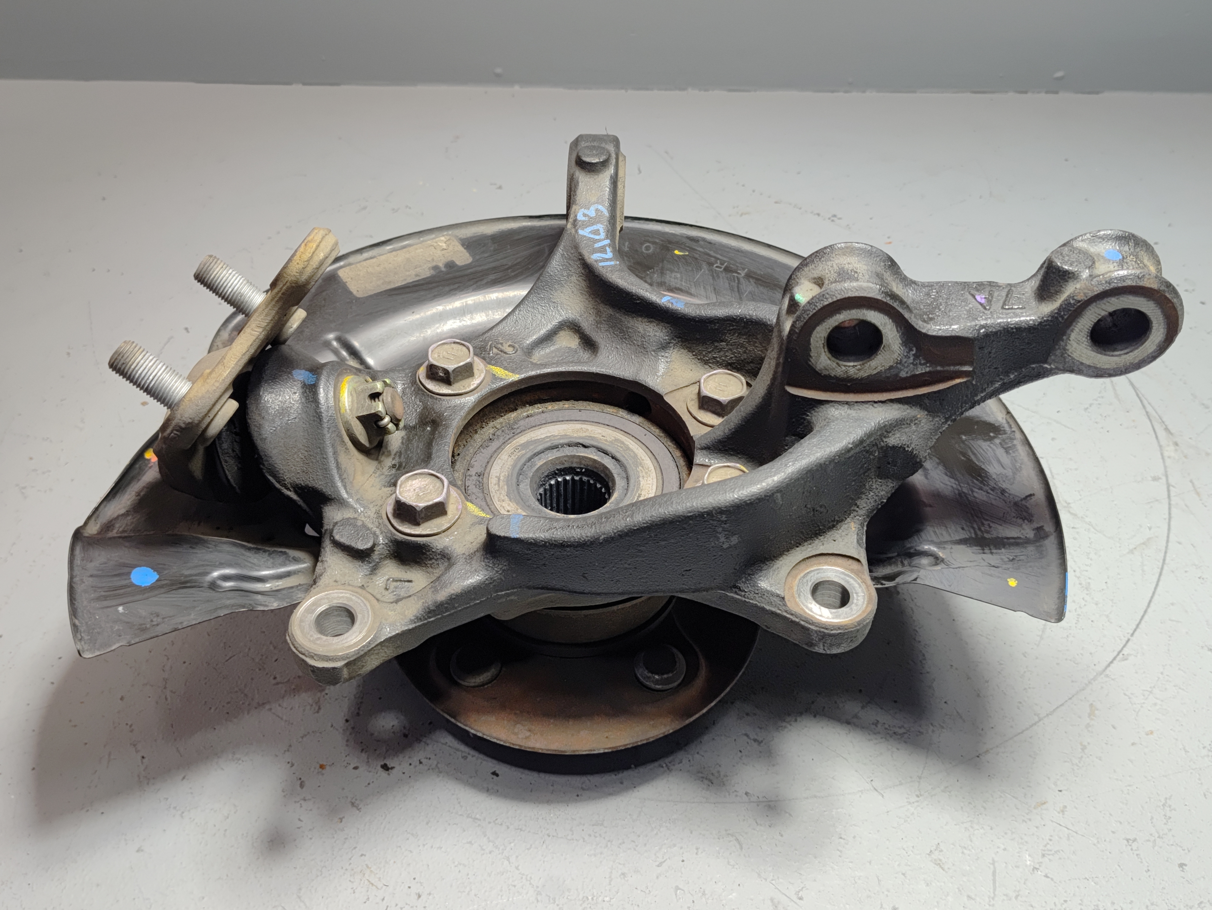 2018-2024 TOYOTA CAMRY FWD 2.5L FRONT LEFT DRIVER SIDE SPINDLE KNUCKLE HUB OEM