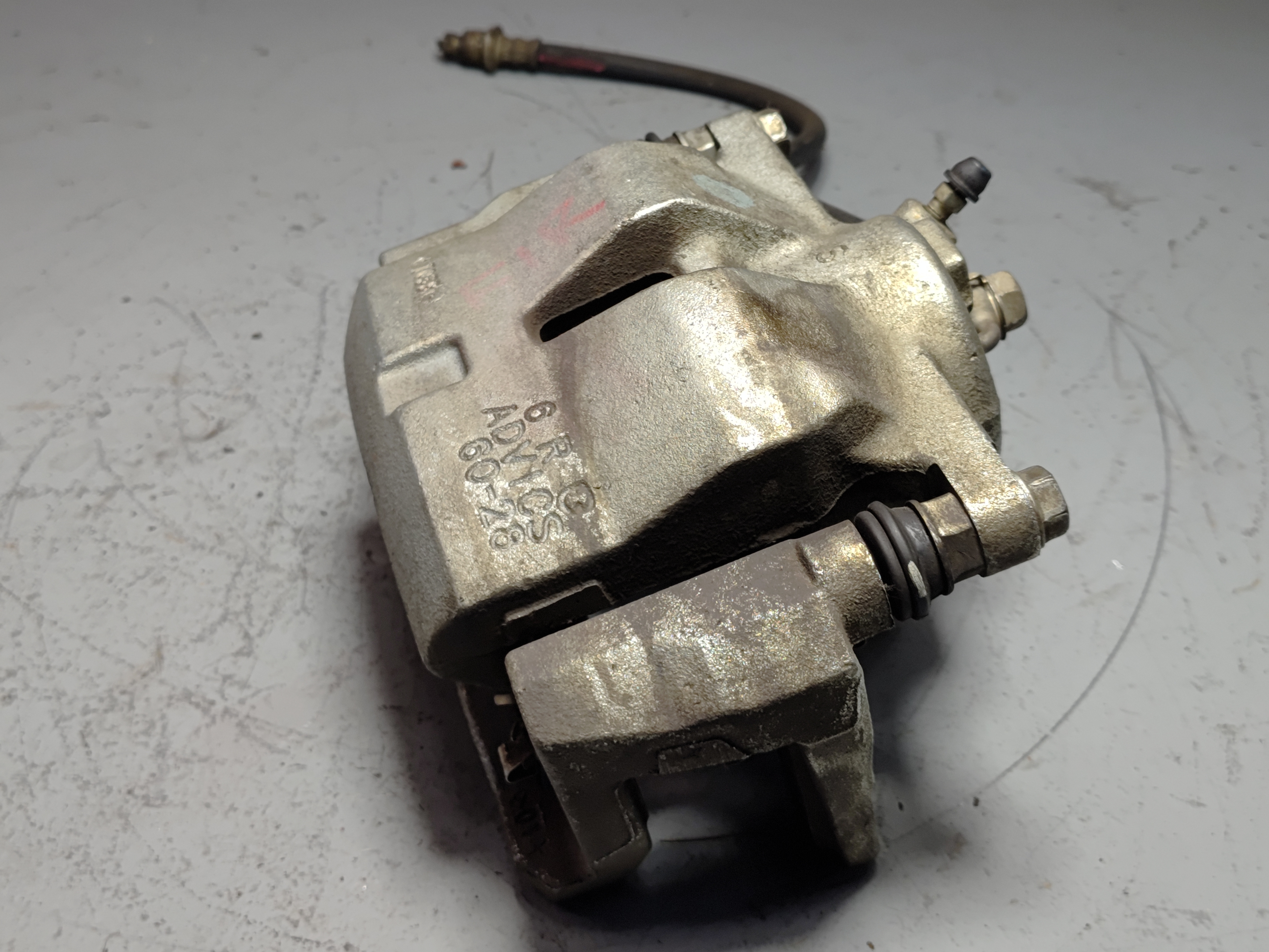 2018-2019 Toyota Camry Front Passenger Side Disc Brake Caliper Assembly OEM