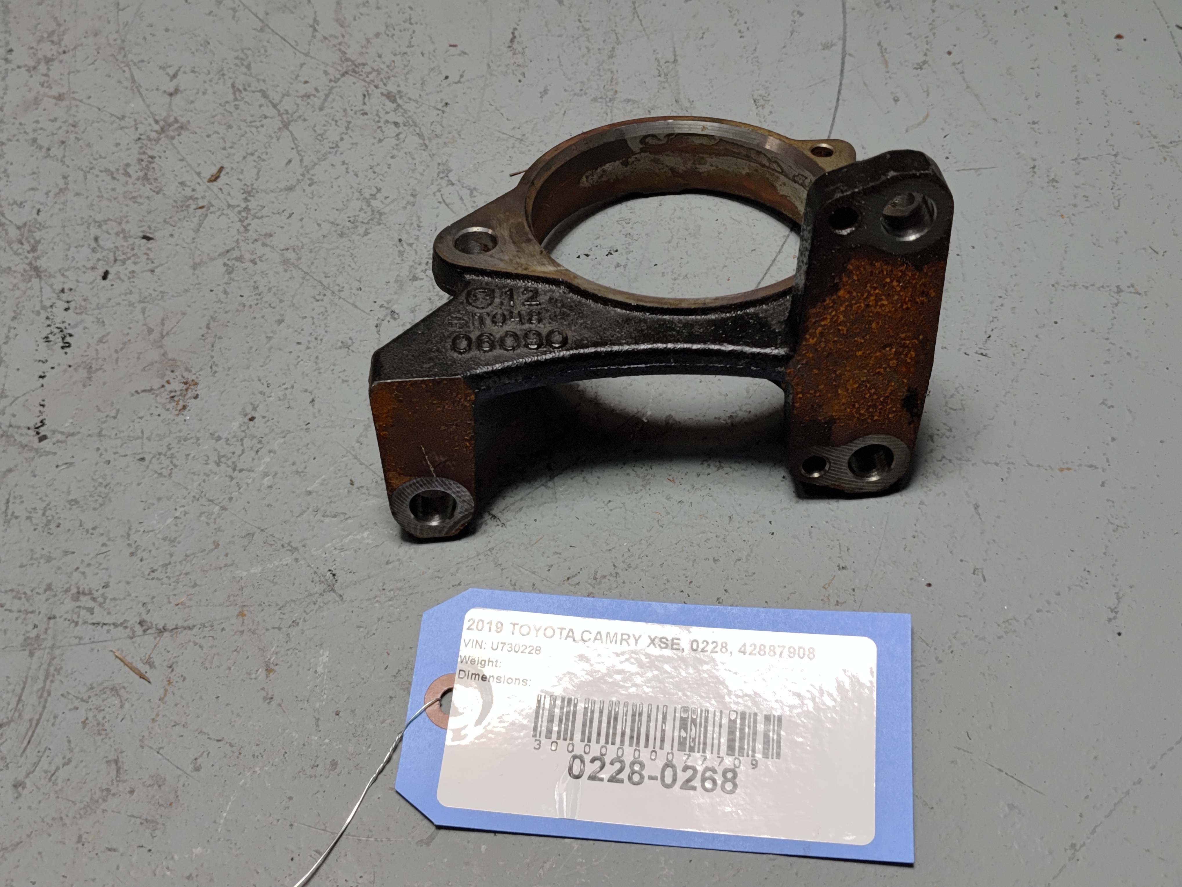2024-25 Toyota Grand Highlander Front Right Axle Drive Shaft Bearing Bracket OEM