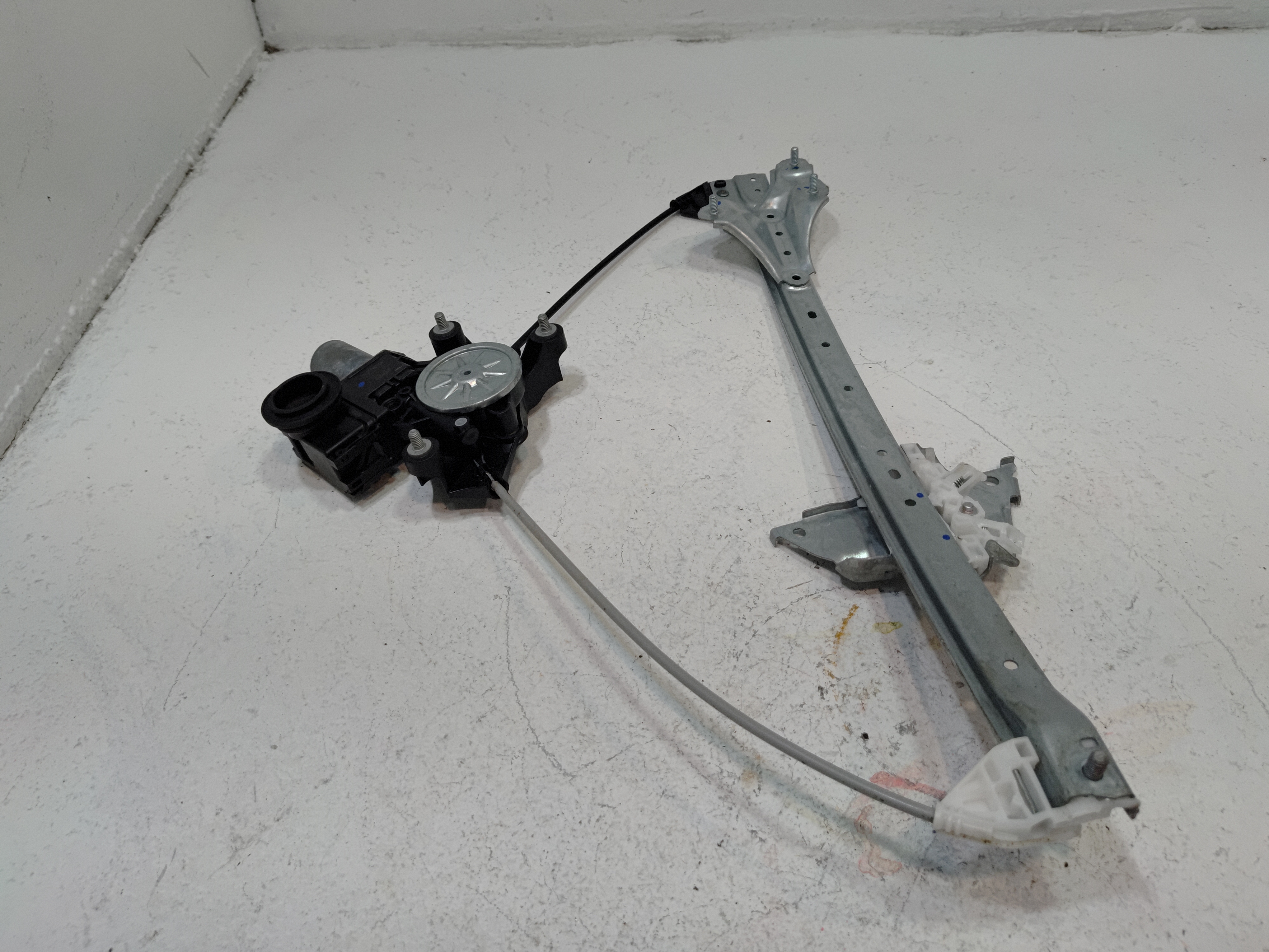 TOYOTA RAV4 FRONT RIGHT PASSENGER SIDE DOOR WINDOW REGULATOR W/ MOTOR OEM 19-25