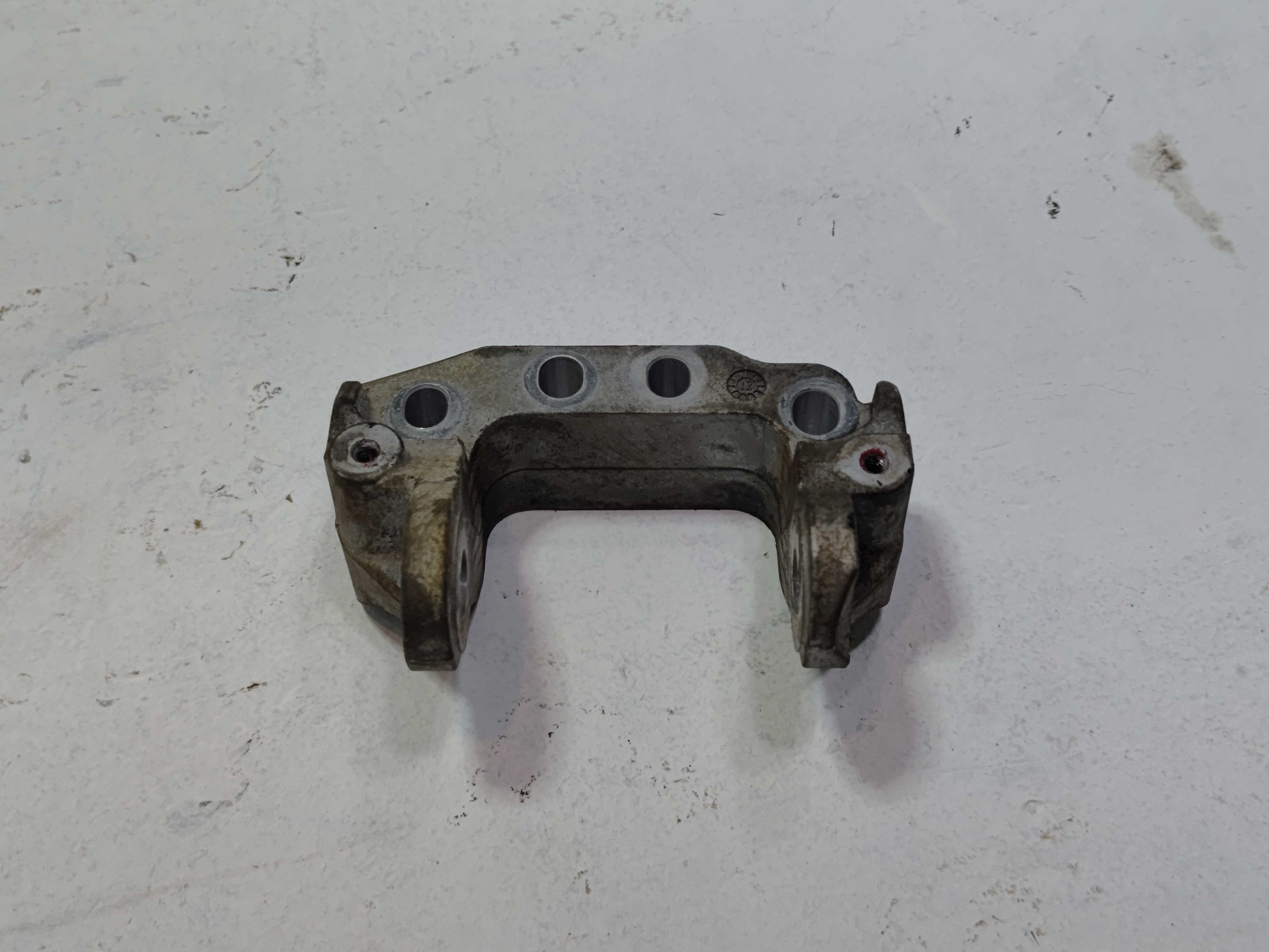 2019-25 Toyota RAV4 Hybrid AWD Automatic Transmission Mount Support Bracket OEM