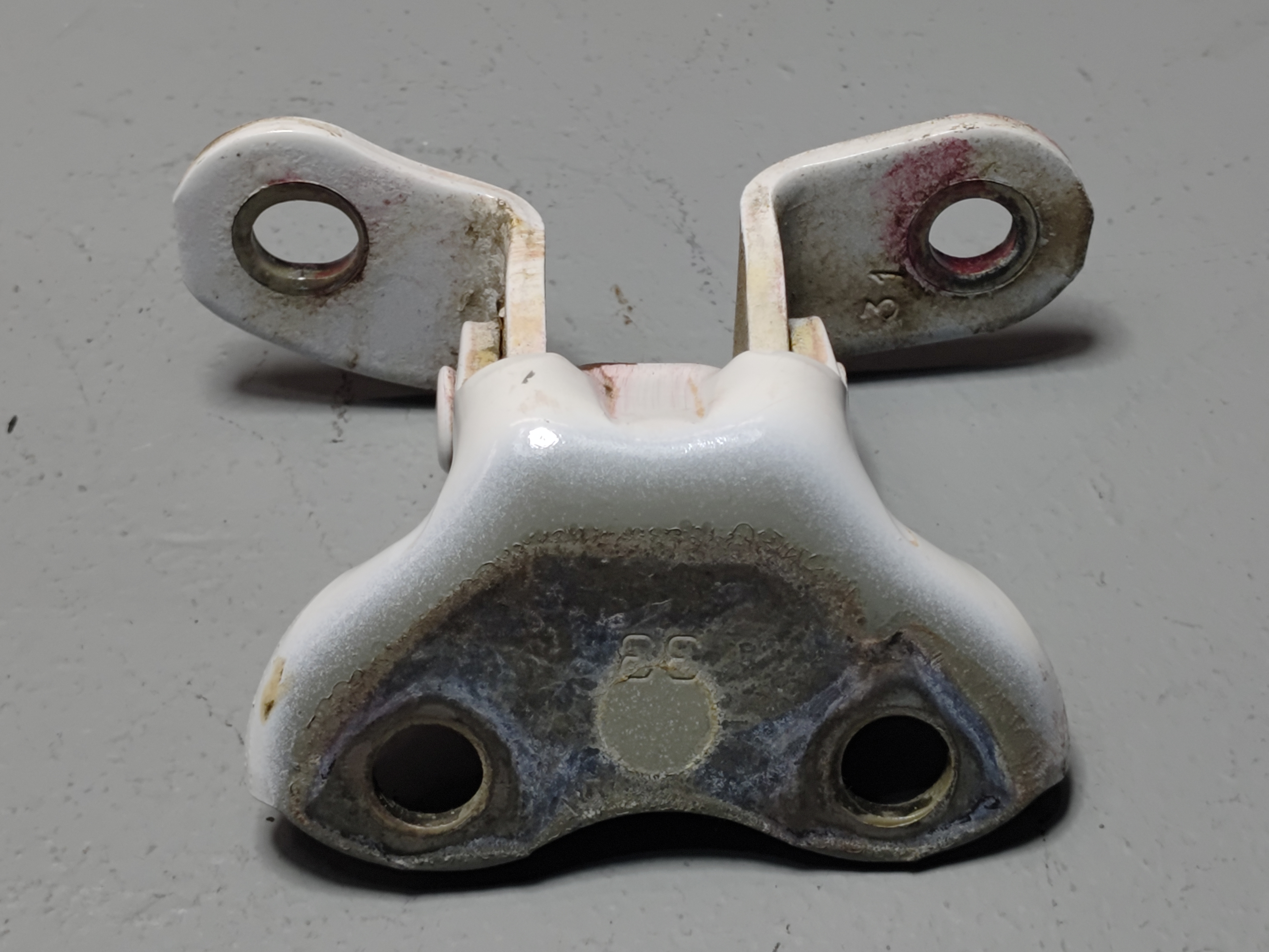 2013-25 Toyota RAV4 Front Right Passenger Side Door Lower Hinge *040* OEM White