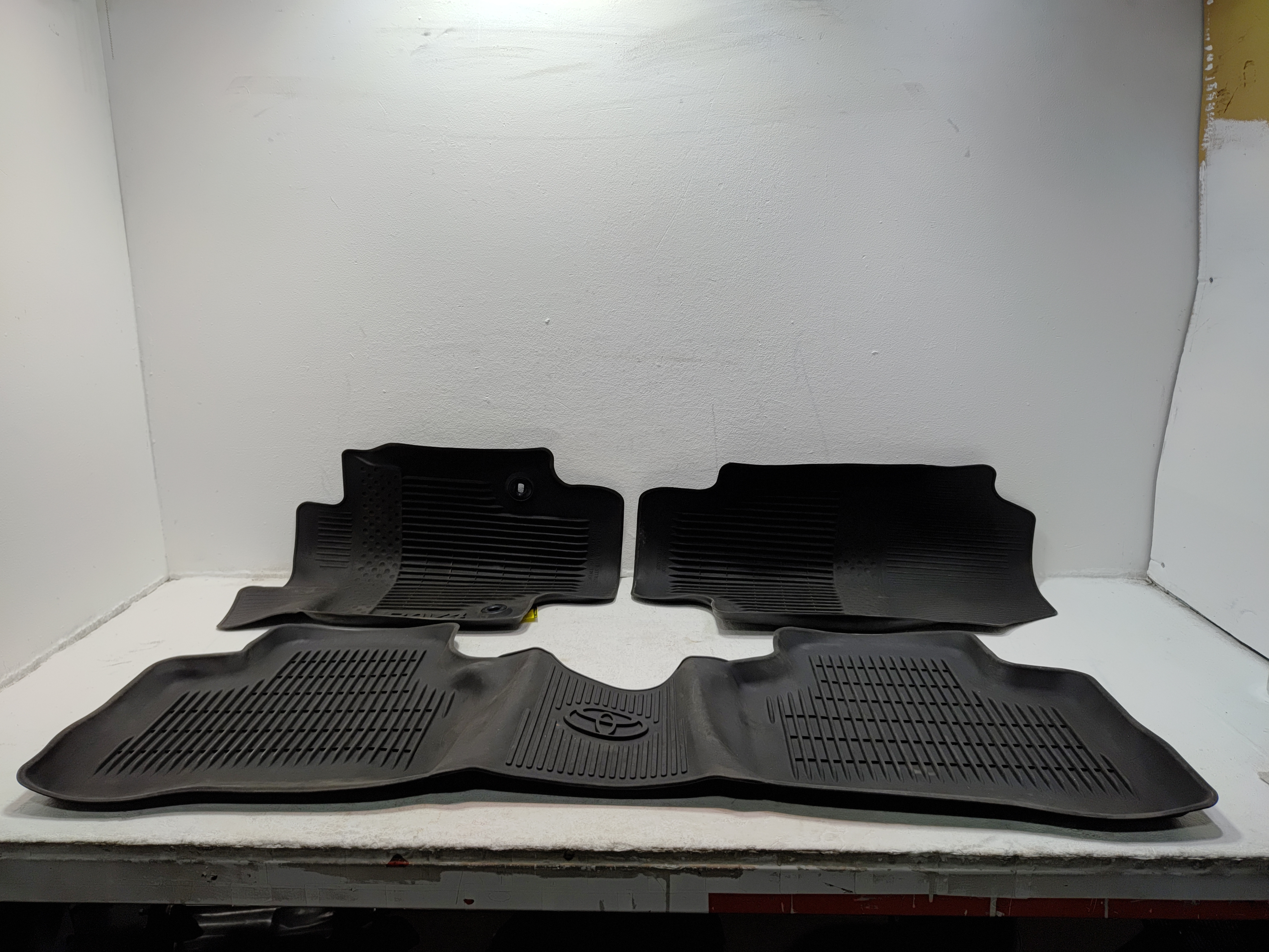 TOYOTA RAV4 ALL WEATHER INTERIOR FLOOR RUBBER LINER MAT 3PCS OEM  2019-2025