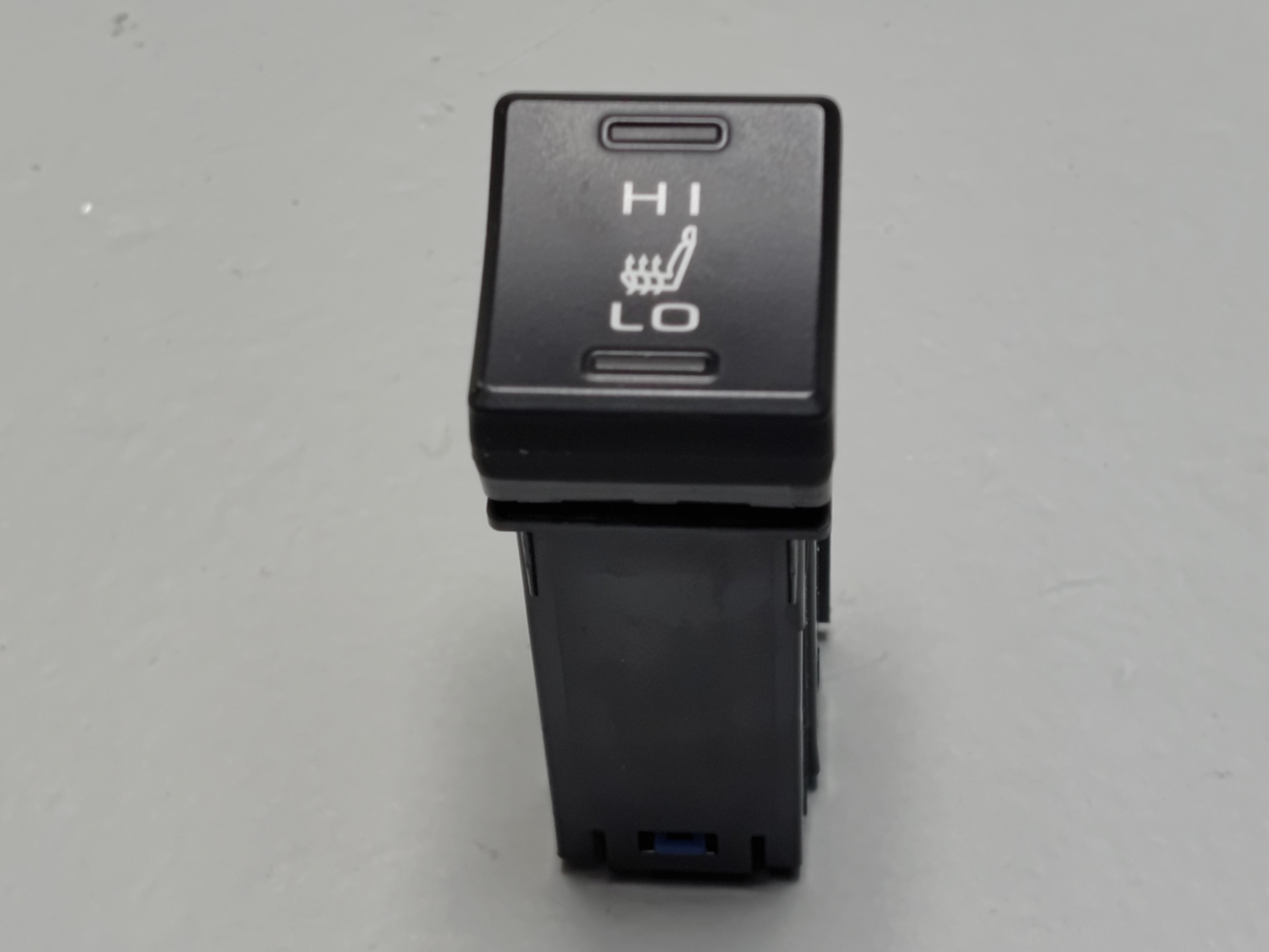 2019 - 2023 TOYOTA RAV4 FRONT PASSENGER SIDE HEAT HEATED SEAT CONTROL SWITCH OEM