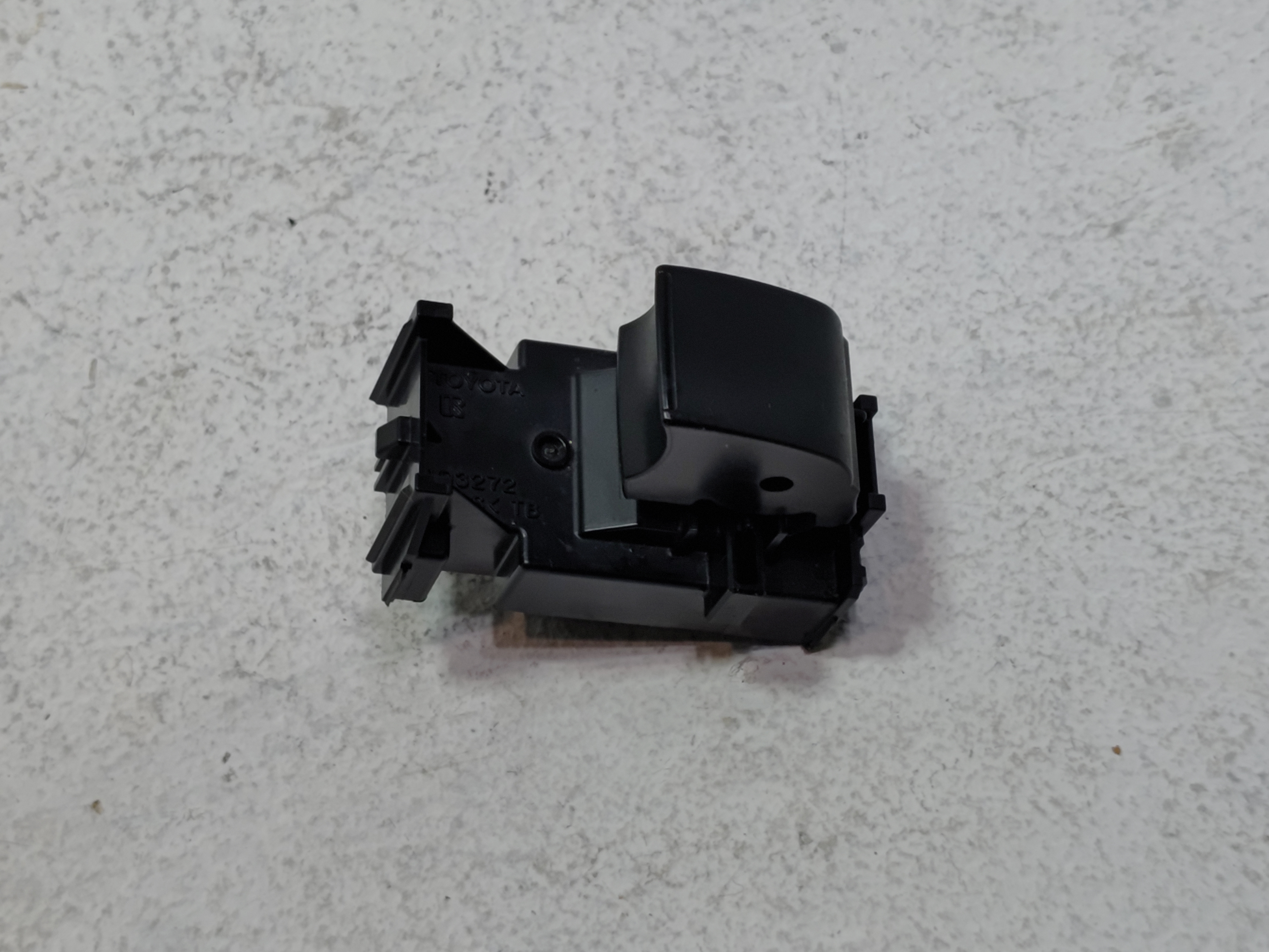 2019-2025 TOYOTA RAV4 REAR RIGHT OR LEFT SIDE DOOR WINDOW CONTROL SWITCH OEM