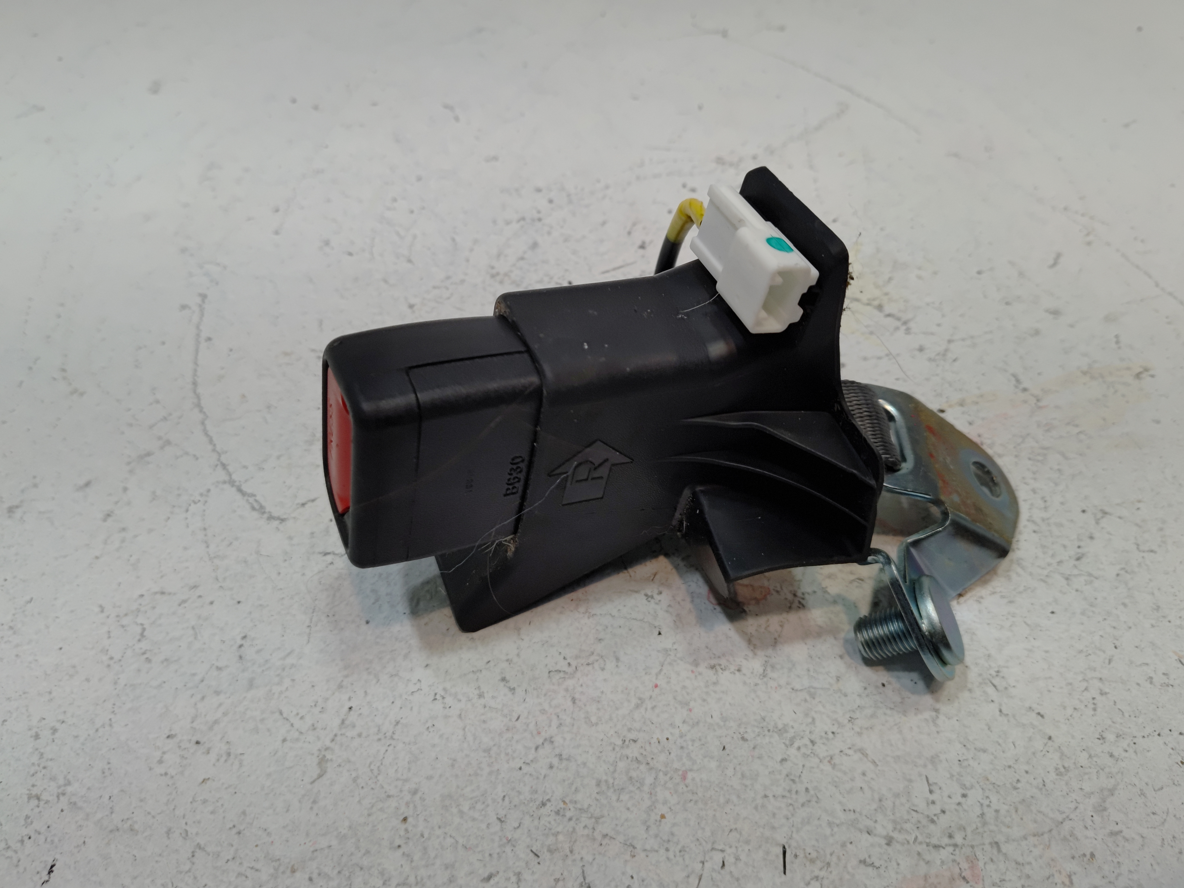 2019-2024 Toyota RAV4 Rear 2 Row Right Passenger Seat Buckle Inner OEM