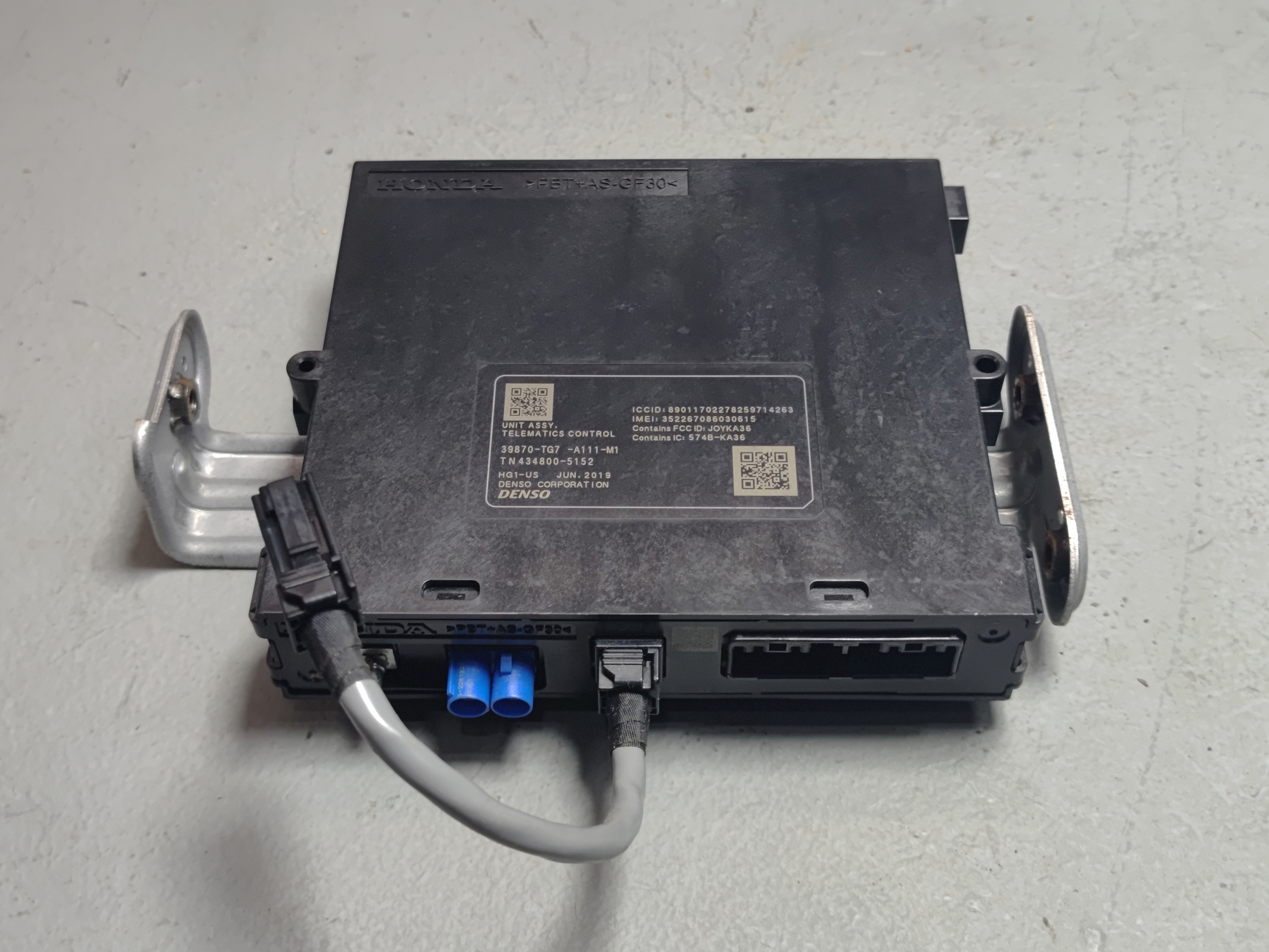 2019 - 2022 HONDA PILOT TELEMATICS CONTROL MODULE UNIT W /BRACKET OEM