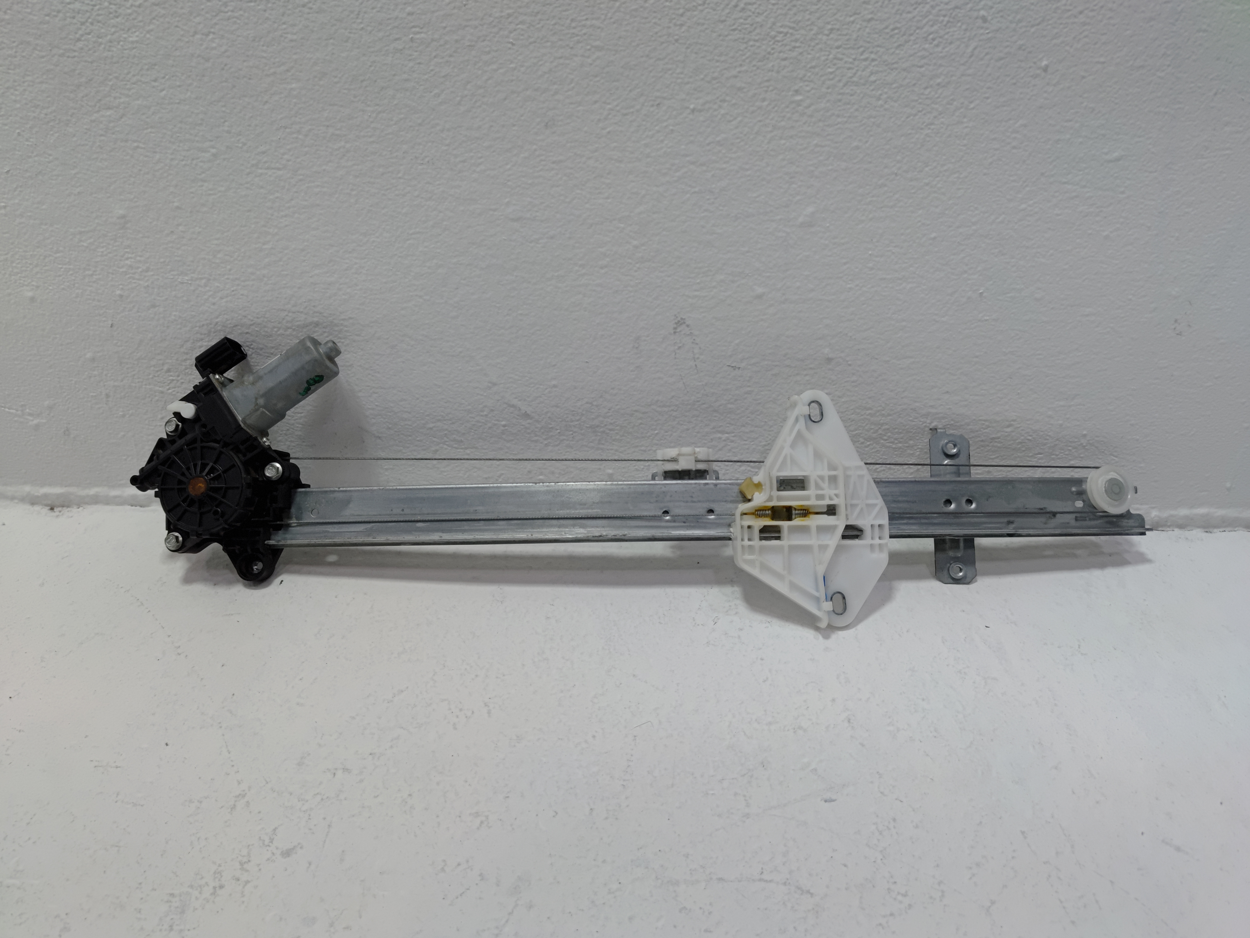 2019-2025 Honda Passport Rear Left Driver Door Window Regulator & Motor OEM