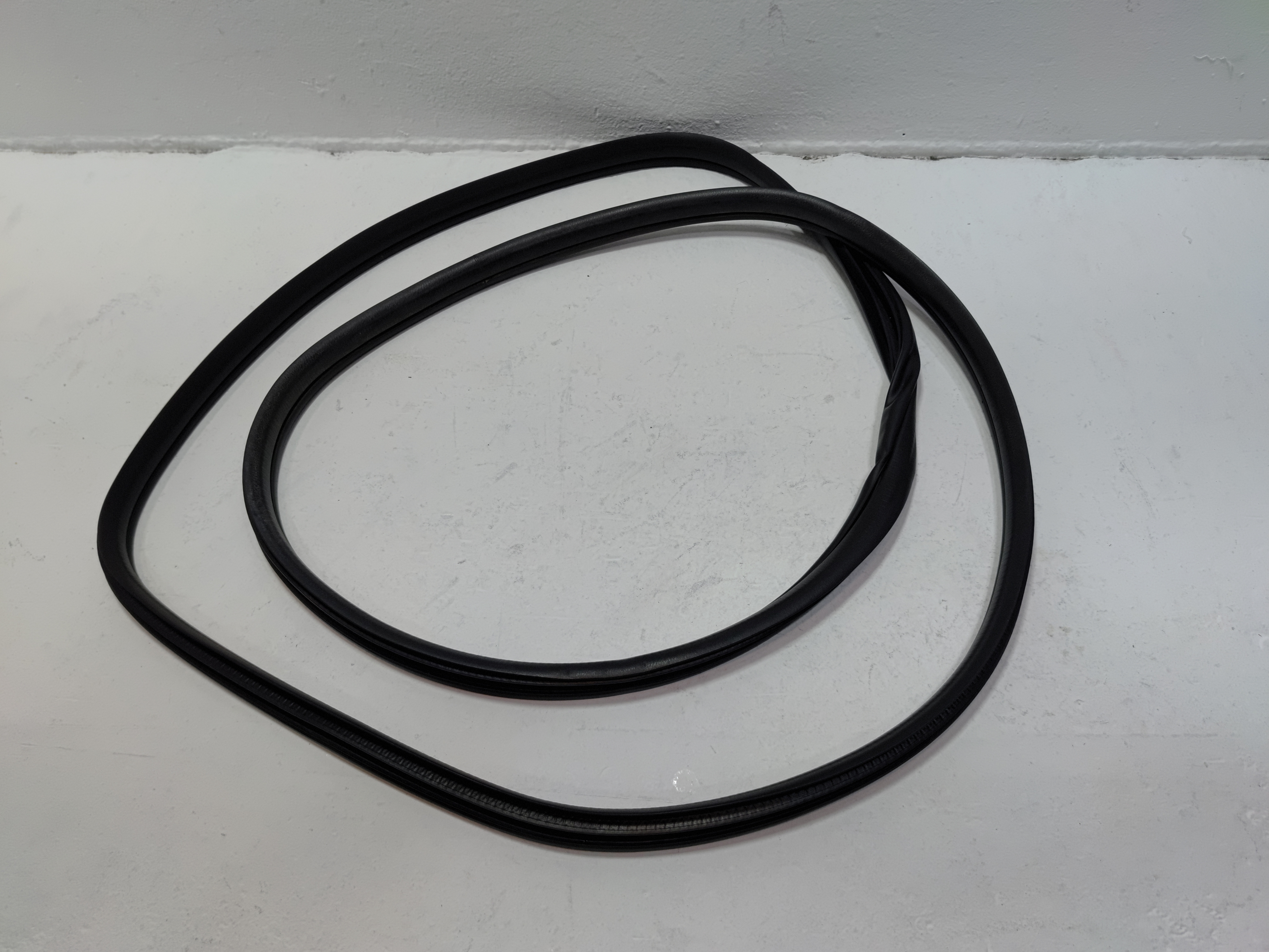 2016-2022 HONDA PILOT REAR RIGHT OR LEFT DOOR BODY WEATHERSTRIP INNER SEAL OEM