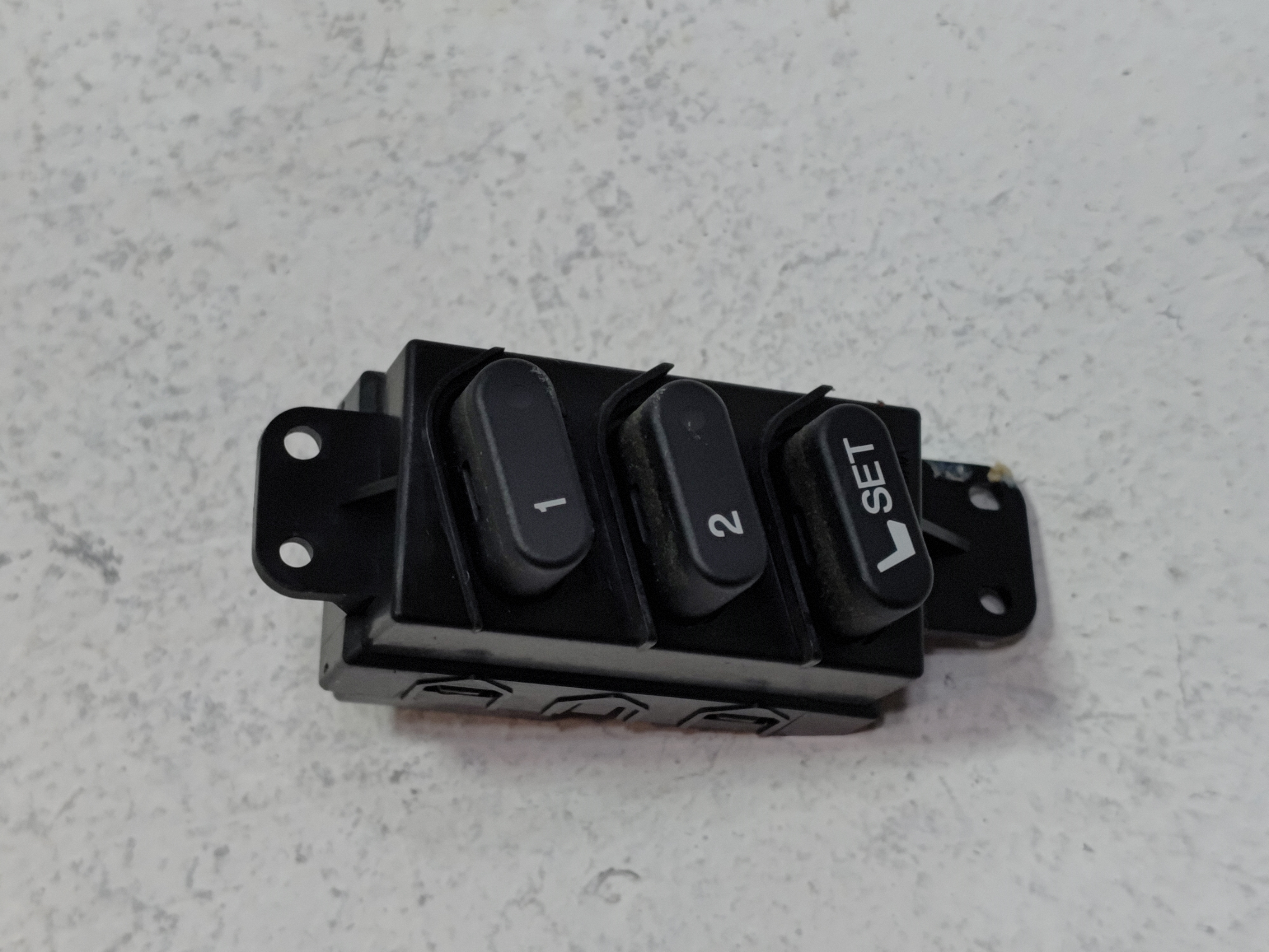 HONDA PILOT FRONT LEFT DRIVER SIDE SEAT MEMORY SWITCH OEM 2016-2022