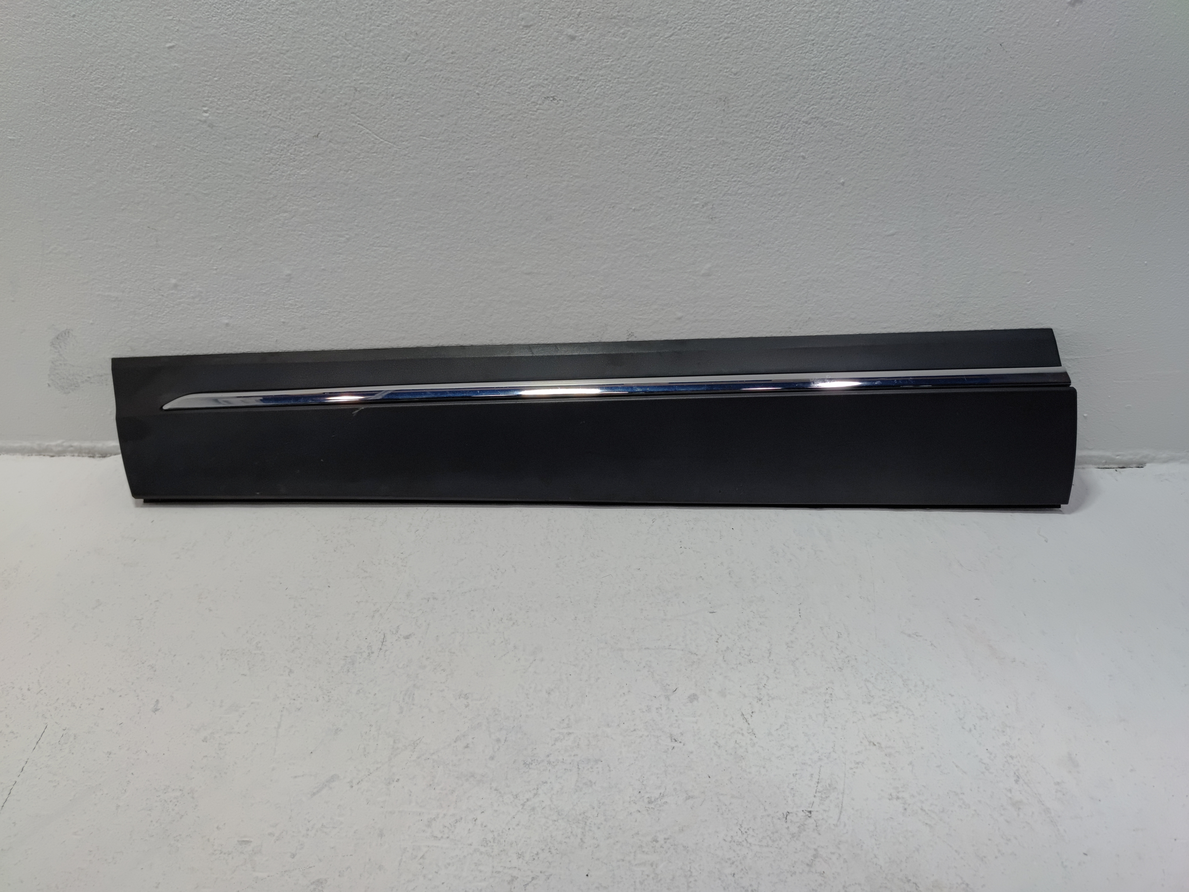 2019-2022 HONDA PILOT FRONT LEFT DRIVER SIDE DOOR LOWER MOLDING GARNISH OEM