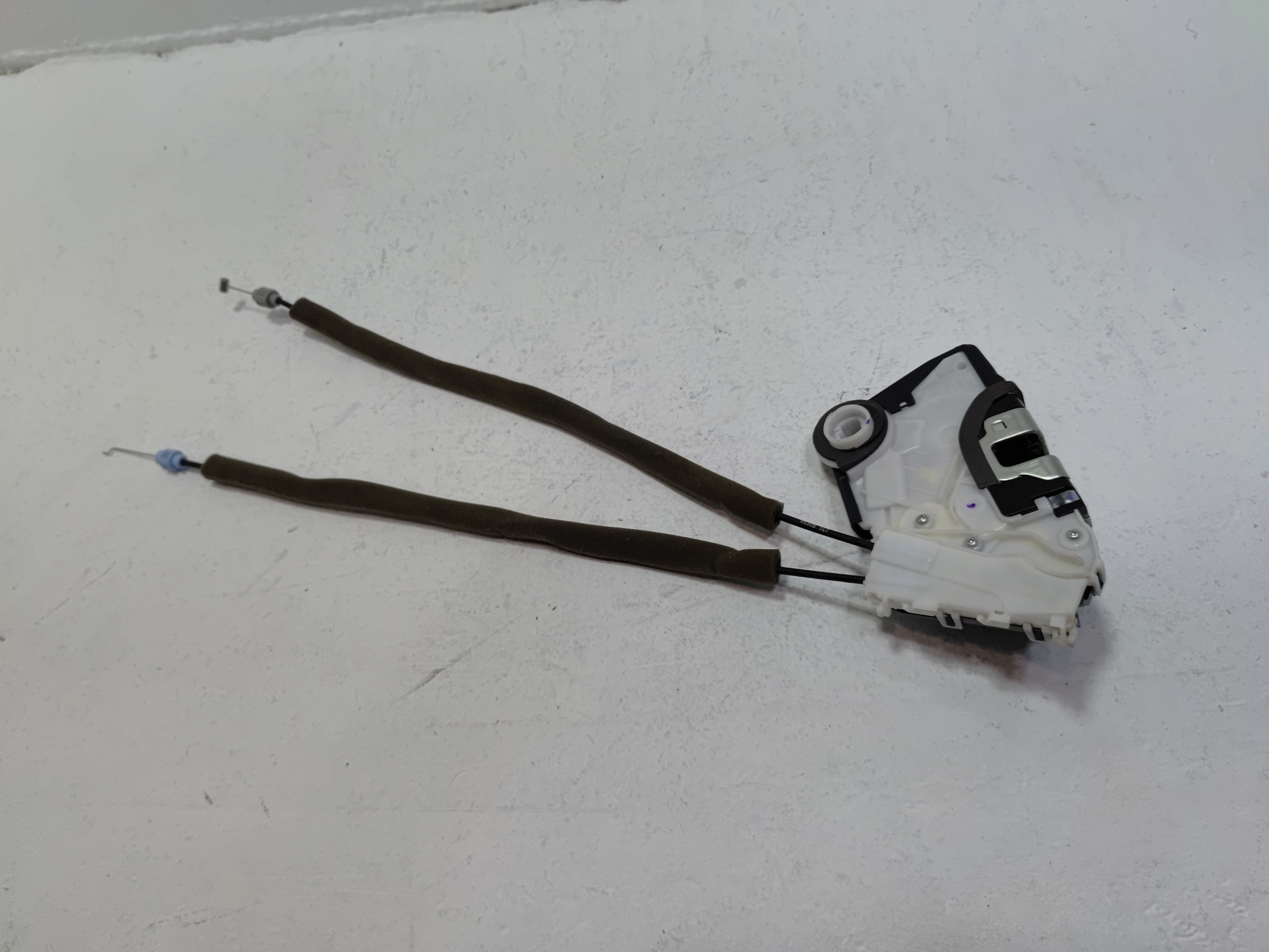 HONDA PILOT FRONT PASSENGER SIDE DOOR LOCK LATCH ACTUATOR W/ CABLE OEM 2016-2022