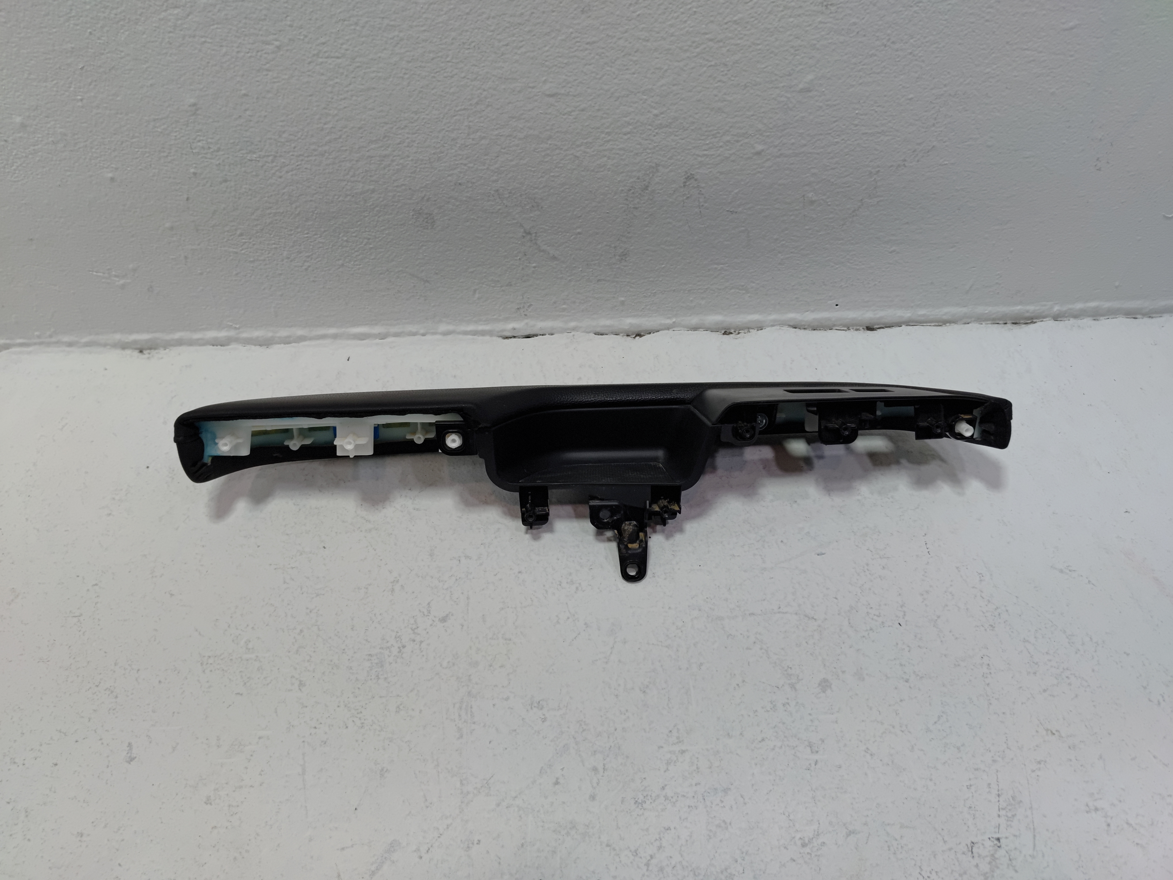 HONDA PILOT FRONT RIGHT PASSENGER SIDE DOOR ARMREST & SWITCH BEZEL 2016-2022 OEM