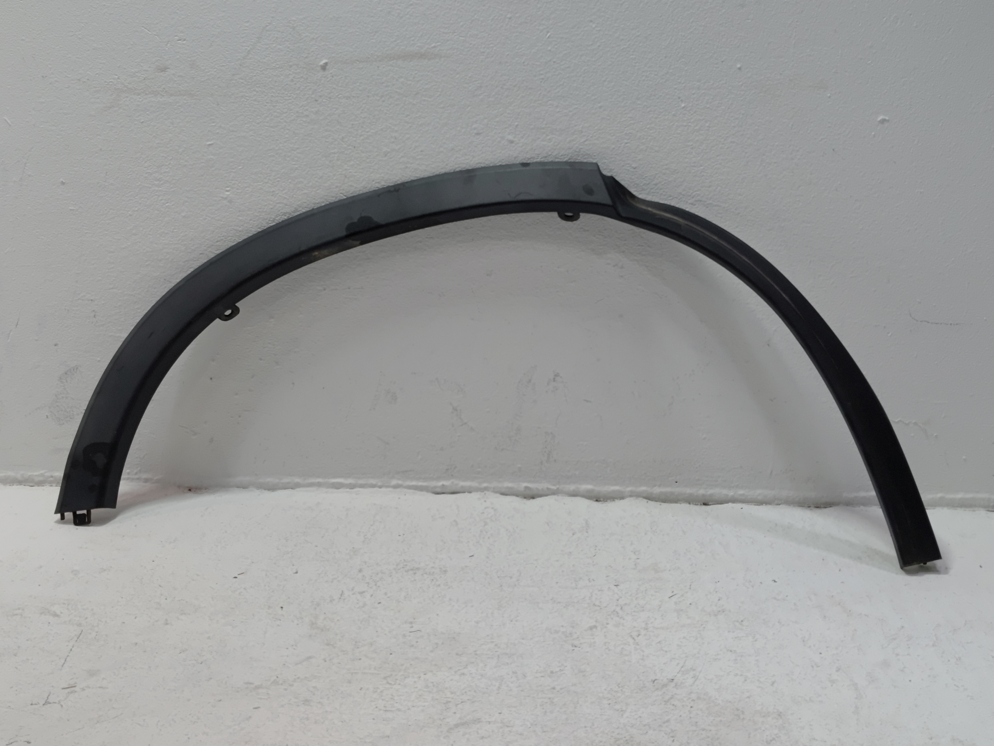 OEM REAR PASSENGER SIDE QUARTER WHEEL FLARE MOLDING 2019 - 2021 HONDA PASSPORT