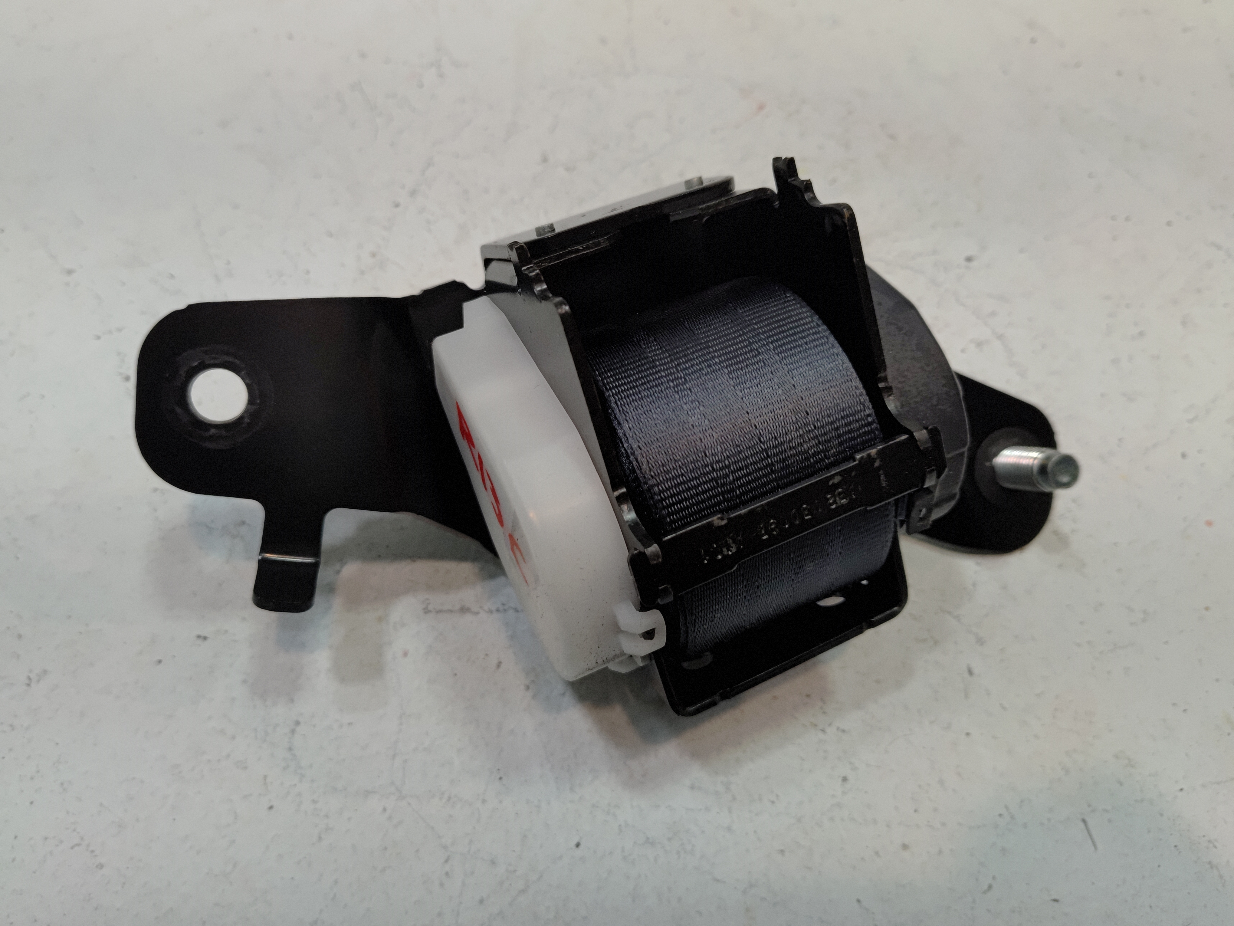 HONDA PILOT REAR CENTER 3RD ROW SEATBELT SEAT BELT BLACK 2016-2022 OEM