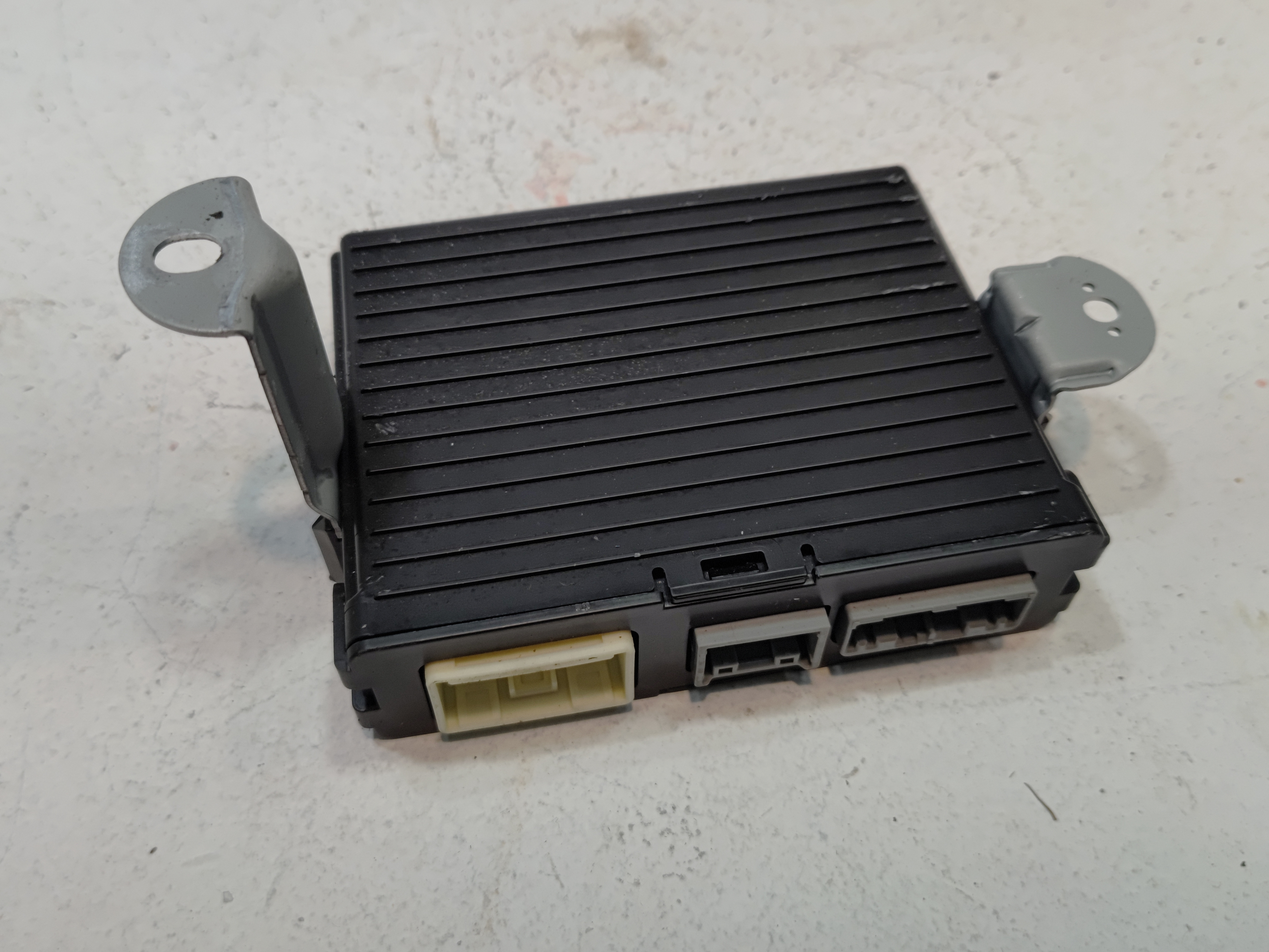 2019-22 Honda Pilot Touring Power Tailgate Liftgate Back Door Control Module OEM