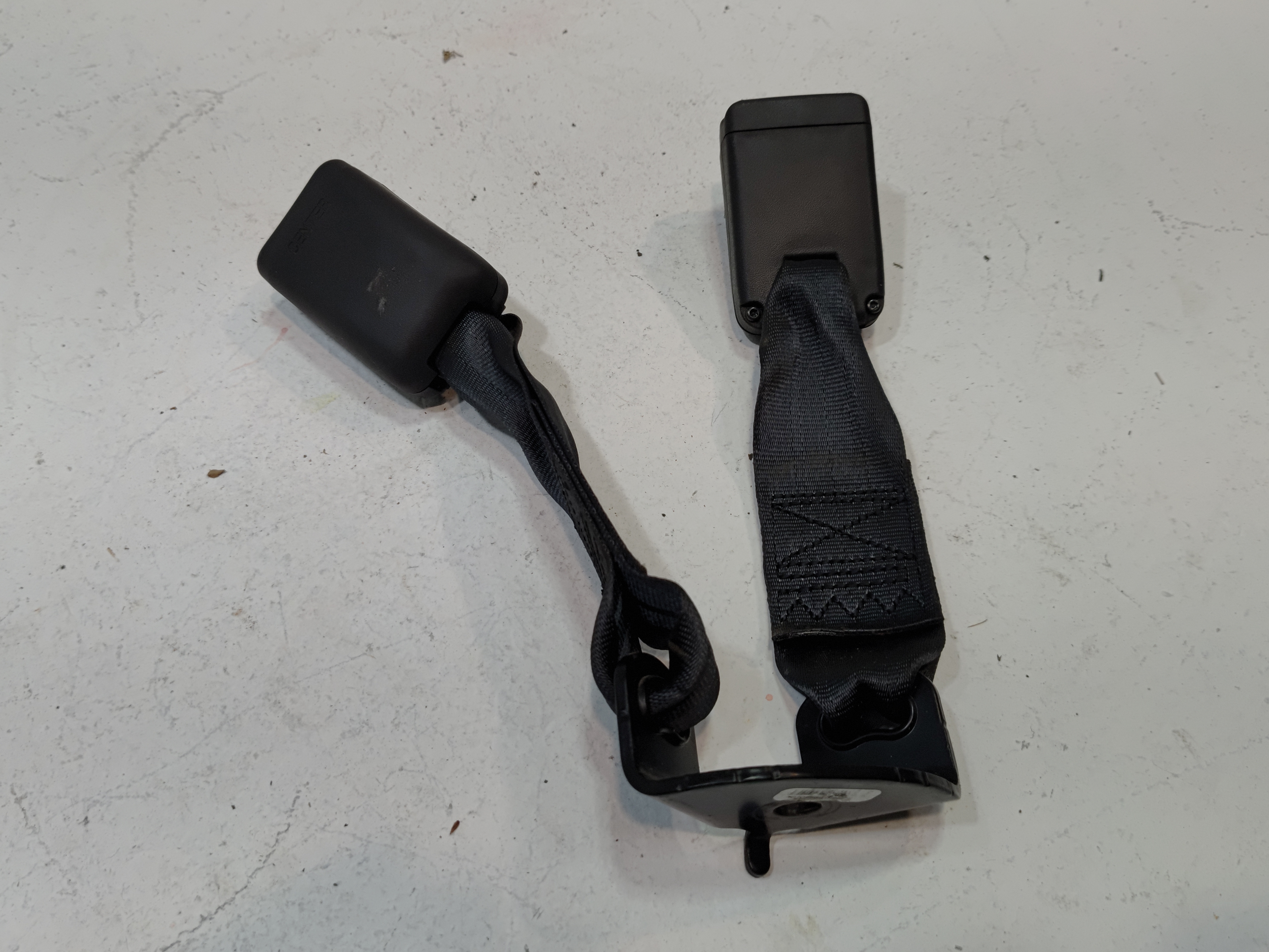 2016-22 Honda Pilot Rear Third 3rd Row Center & Driver Side Seatbelt Buckle OEM