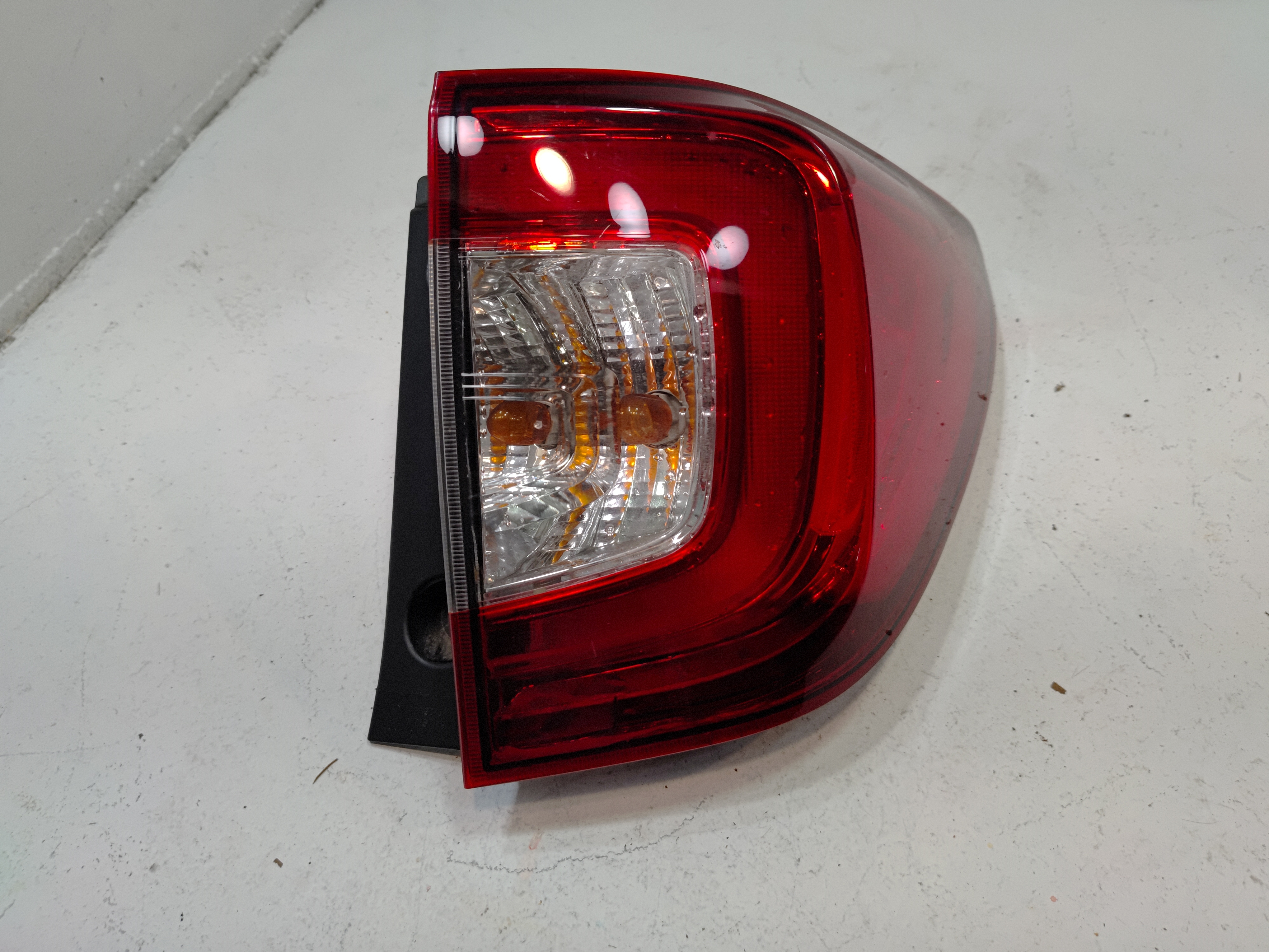 2019-2022 Honda Pilot Rear Right Passenger Side Outer Taillight Light Lamp RH