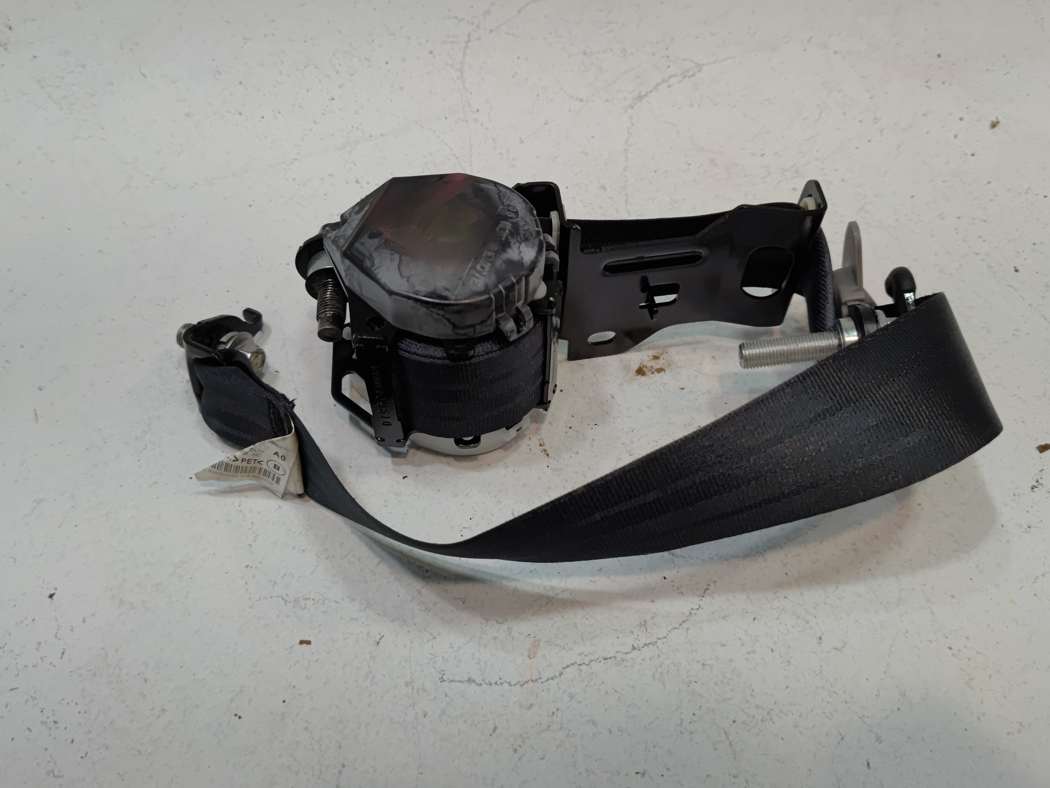 2016-2022 Honda Pilot Rear Third 3rd Row Driver Side Seatbelt Retractor OEM Gray