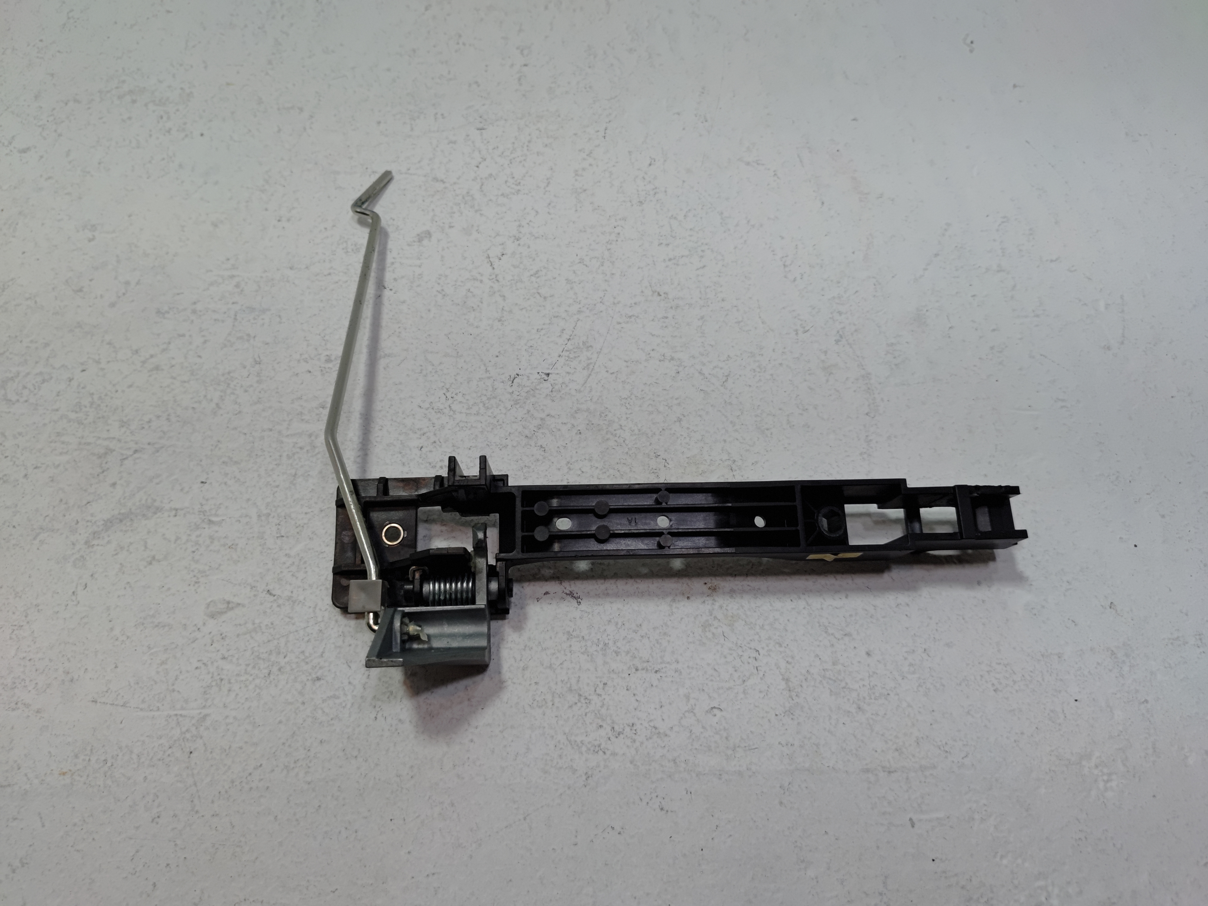 2016-2022 HONDA PILOT REAR RIGHT PASSENGER SIDE DOOR EXTERIOR HANDLE BASE OEM