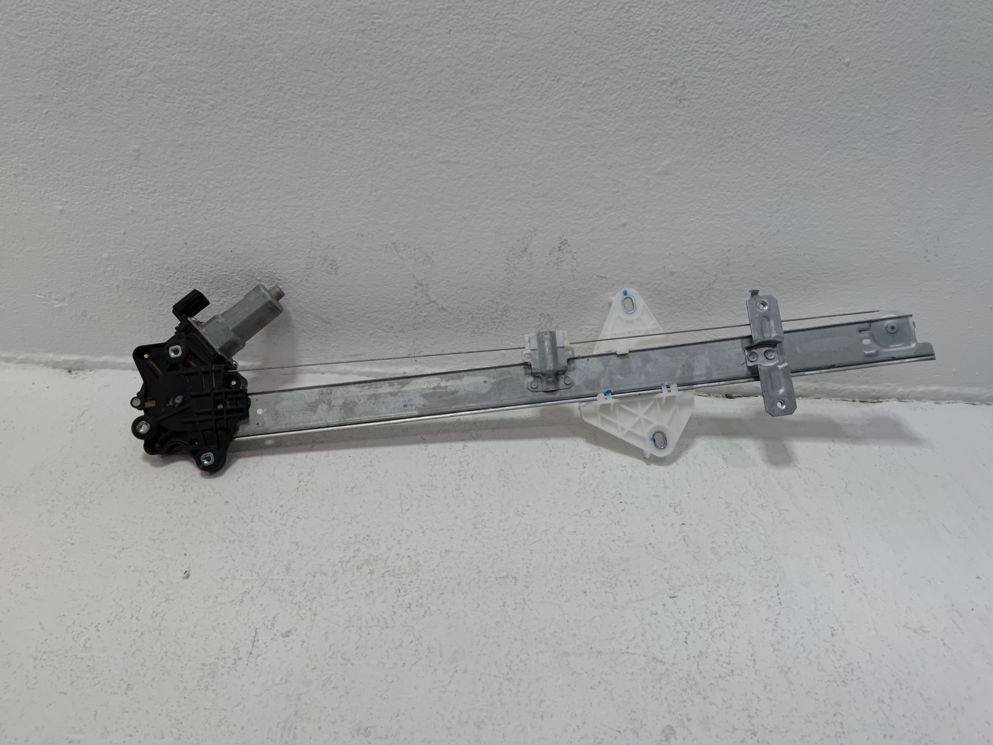 2016-2022 HONDA PILOT REAR PASSENGER SIDE DOOR WINDOW REGULATOR & MOTOR OEM