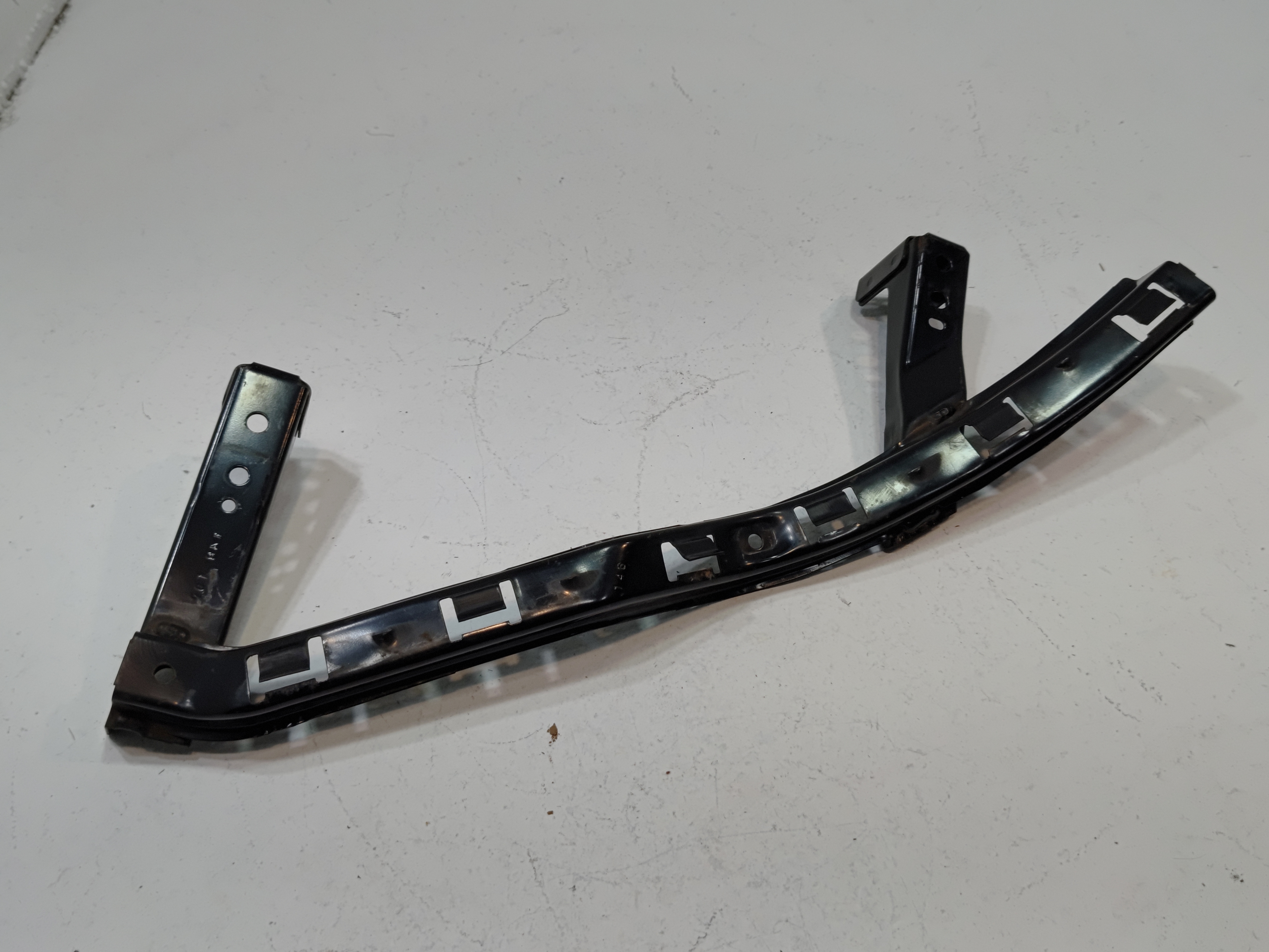 17-20 HONDA RIDGELINE FRONT LEFT DRIVER SIDE BUMPER CORNER BRACKET SUPPORT OEM