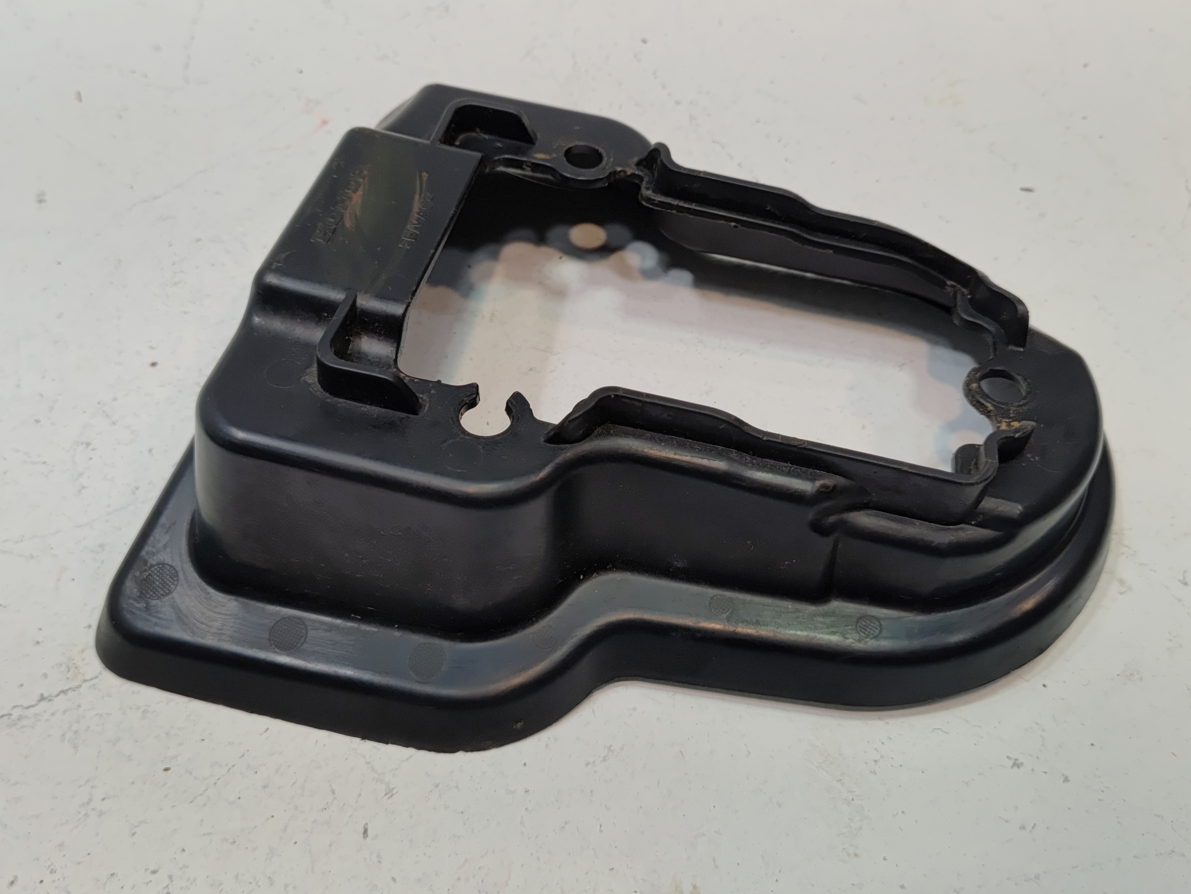 2016-2022 HONDA PILOT REAR DRIVER SIDE BLIND SPOT RADAR SENSOR MODULE COVER OEM