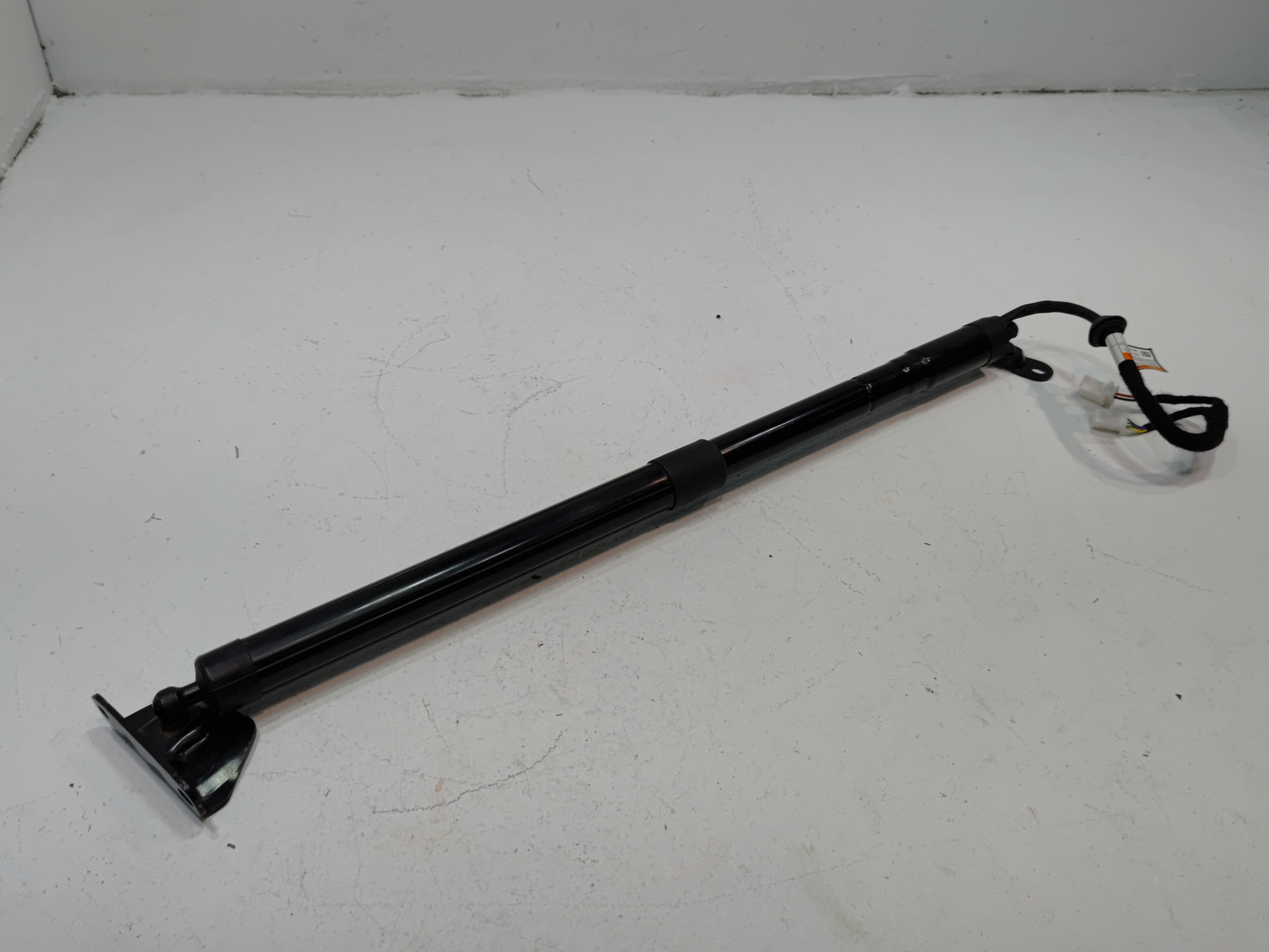 HONDA PILOT TAILGATE LIFTGATE DRIVER SIDE POWER LIFT CYLINDER STRUT 2018-22 OEM