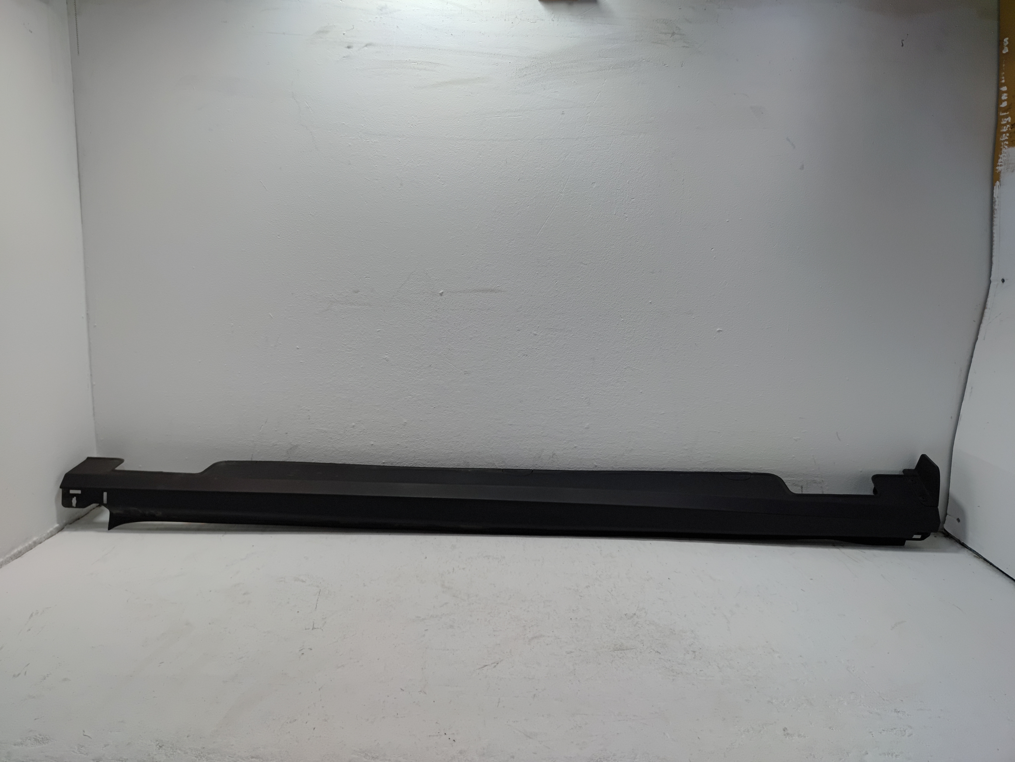 2016-2022 HONDA PILOT RIGHT PASSENGER SIDE LOWER ROCKER MOLDING PANEL OEM