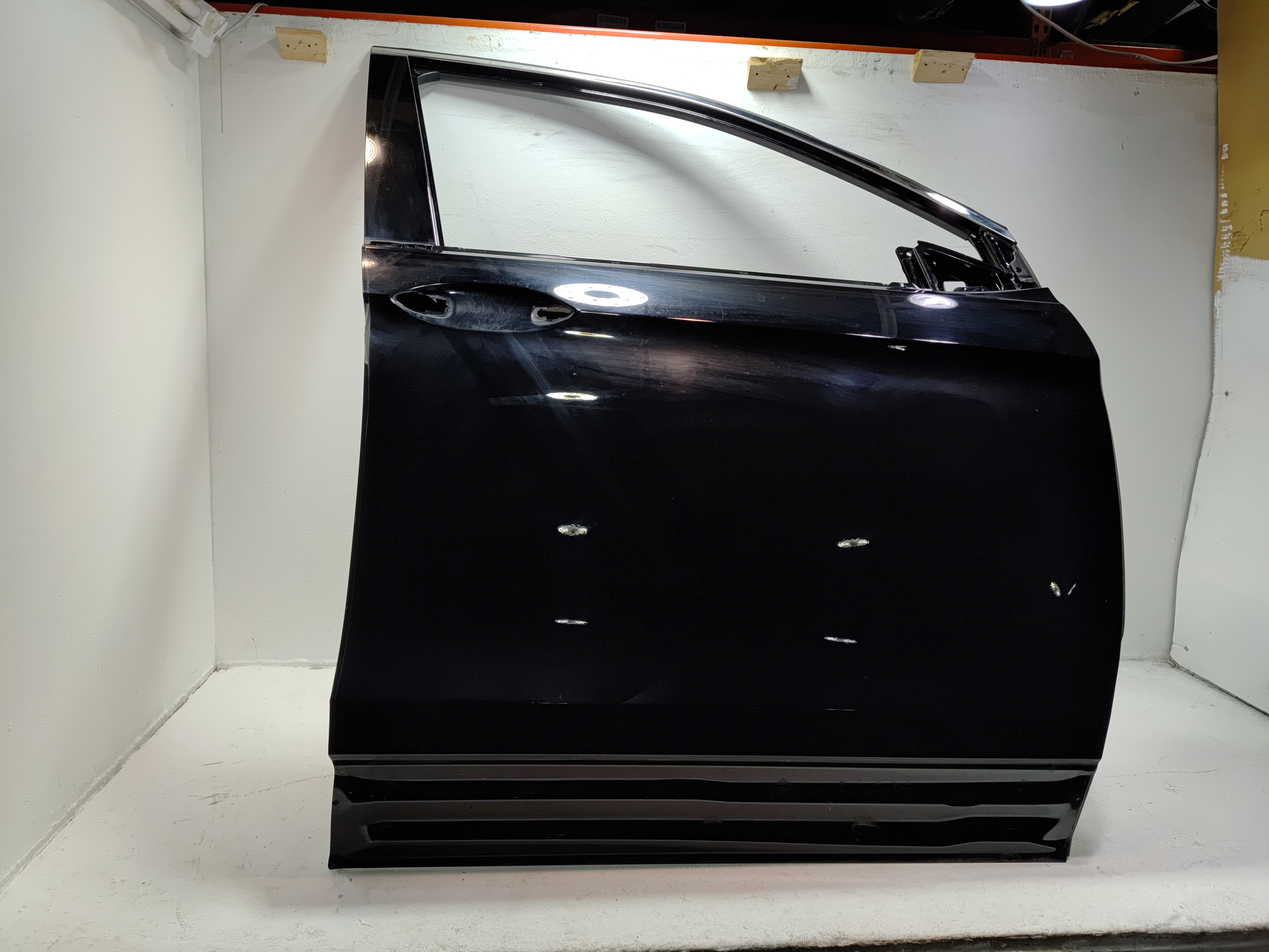 2016-2022 HONDA PILOT FRONT RIGHT PASSENGER SIDE DOOR SHELL PANEL NH731P OEM