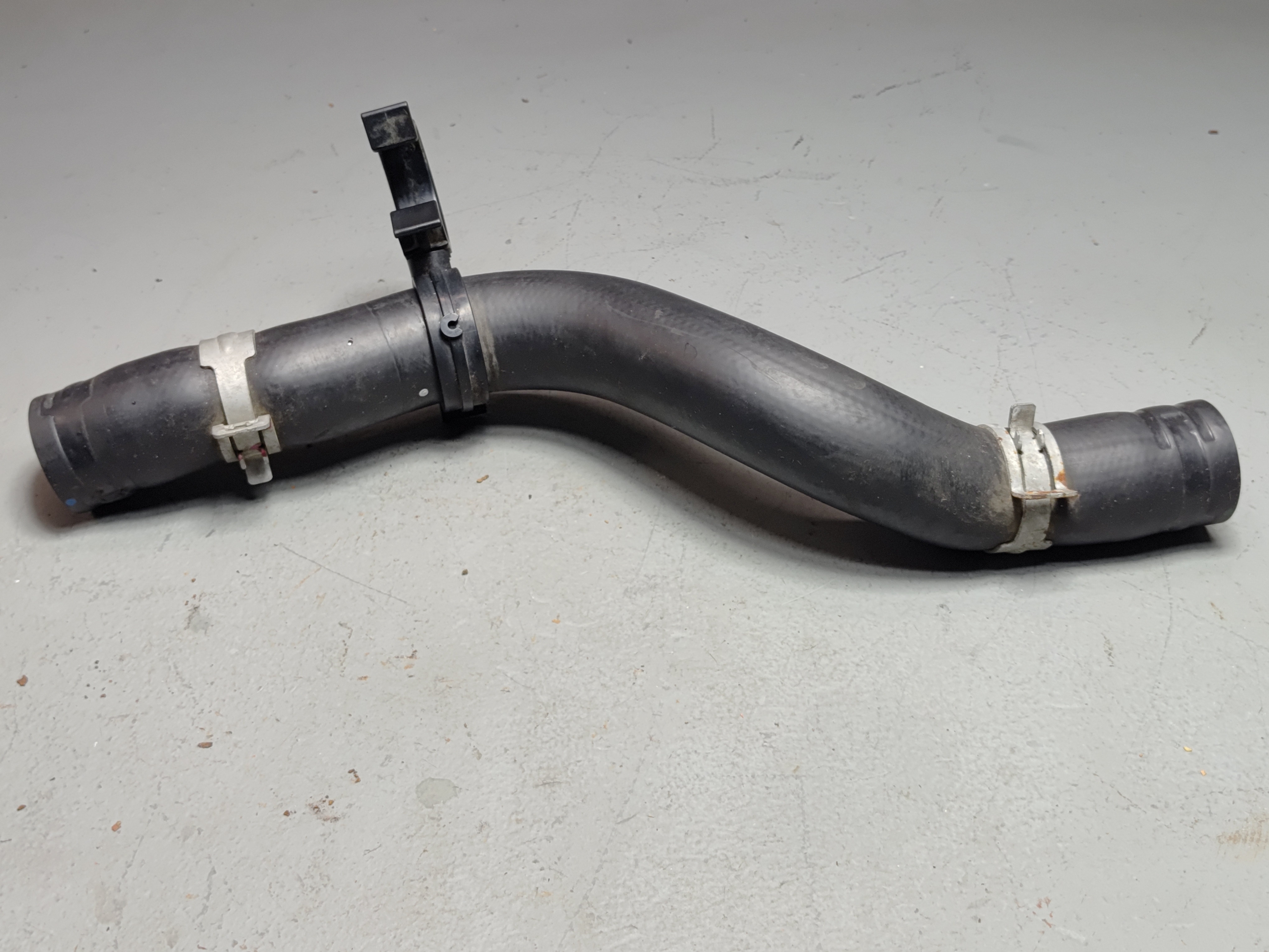 2016-2022 HONDA PILOT RADIATOR COOLANT UPPER WATER HOSE TUBE PIPE OEM