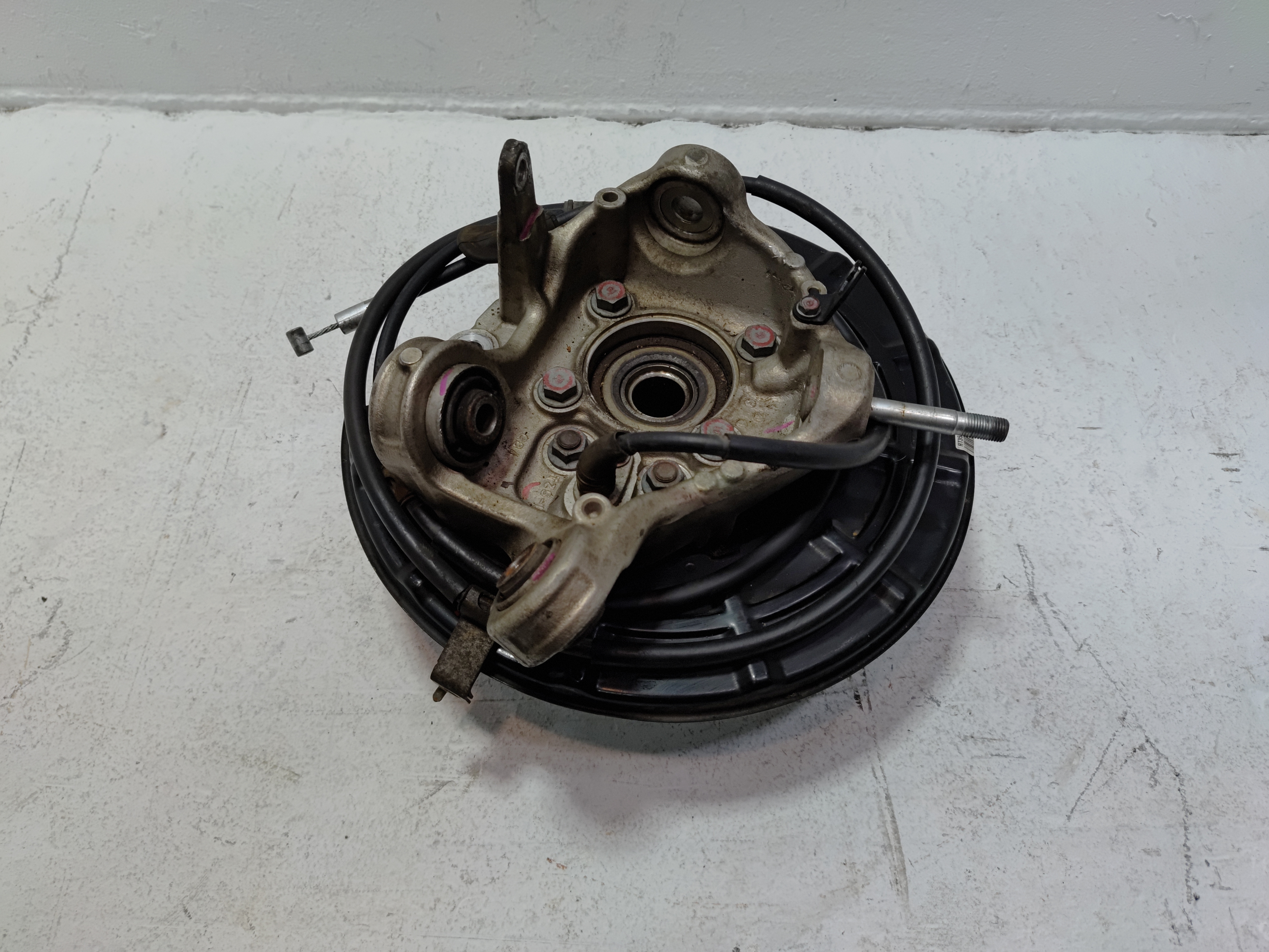 2016-2022 Honda Pilot AWD Rear Left Side Spindle Knuckle Wheel Bearing Hub OEM