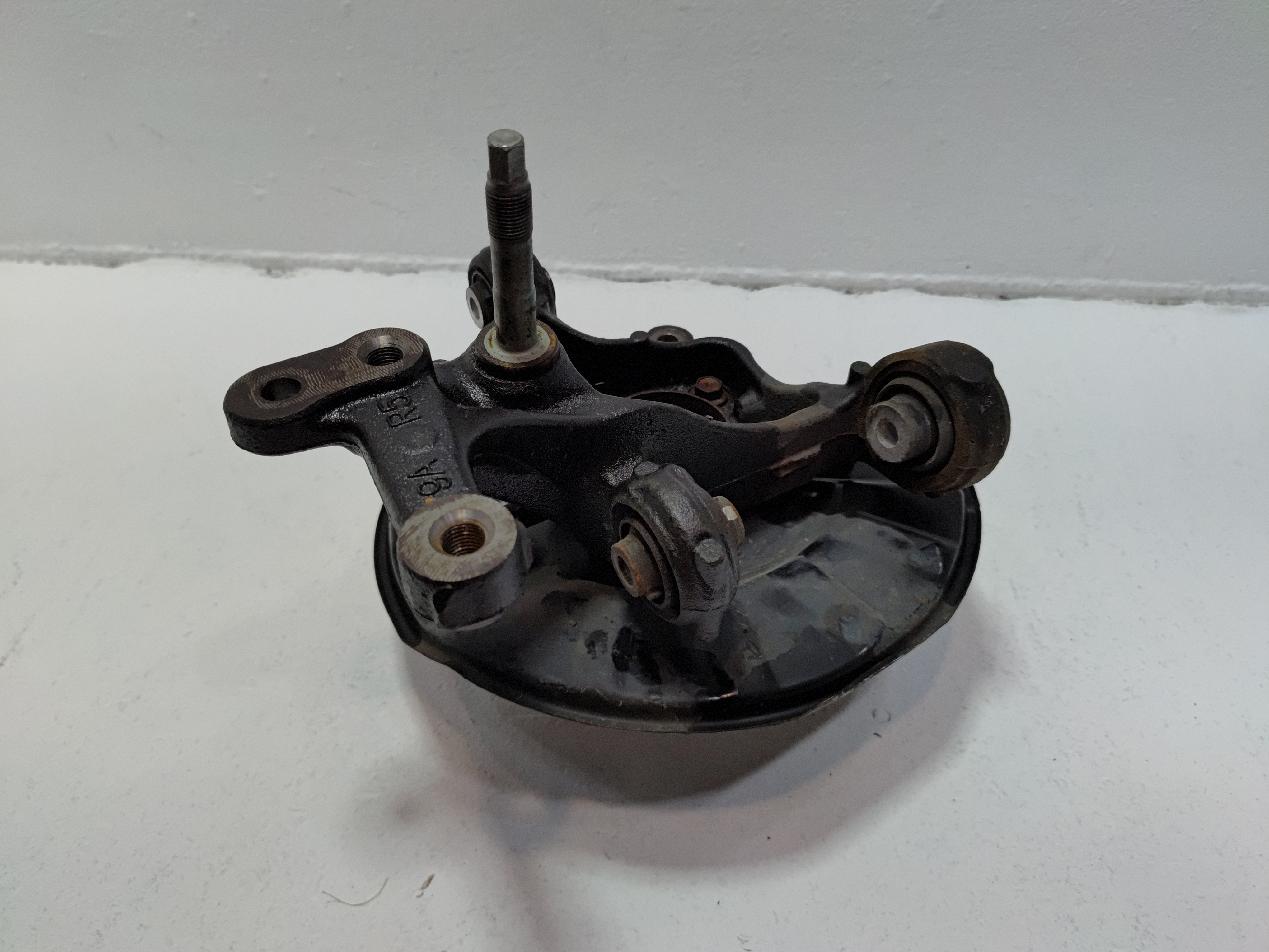 2019-2025 TOYOTA RAV4 AWD REAR RIGHT PASSENGER SIDE SPINDLE KNUCKLE HUB OEM