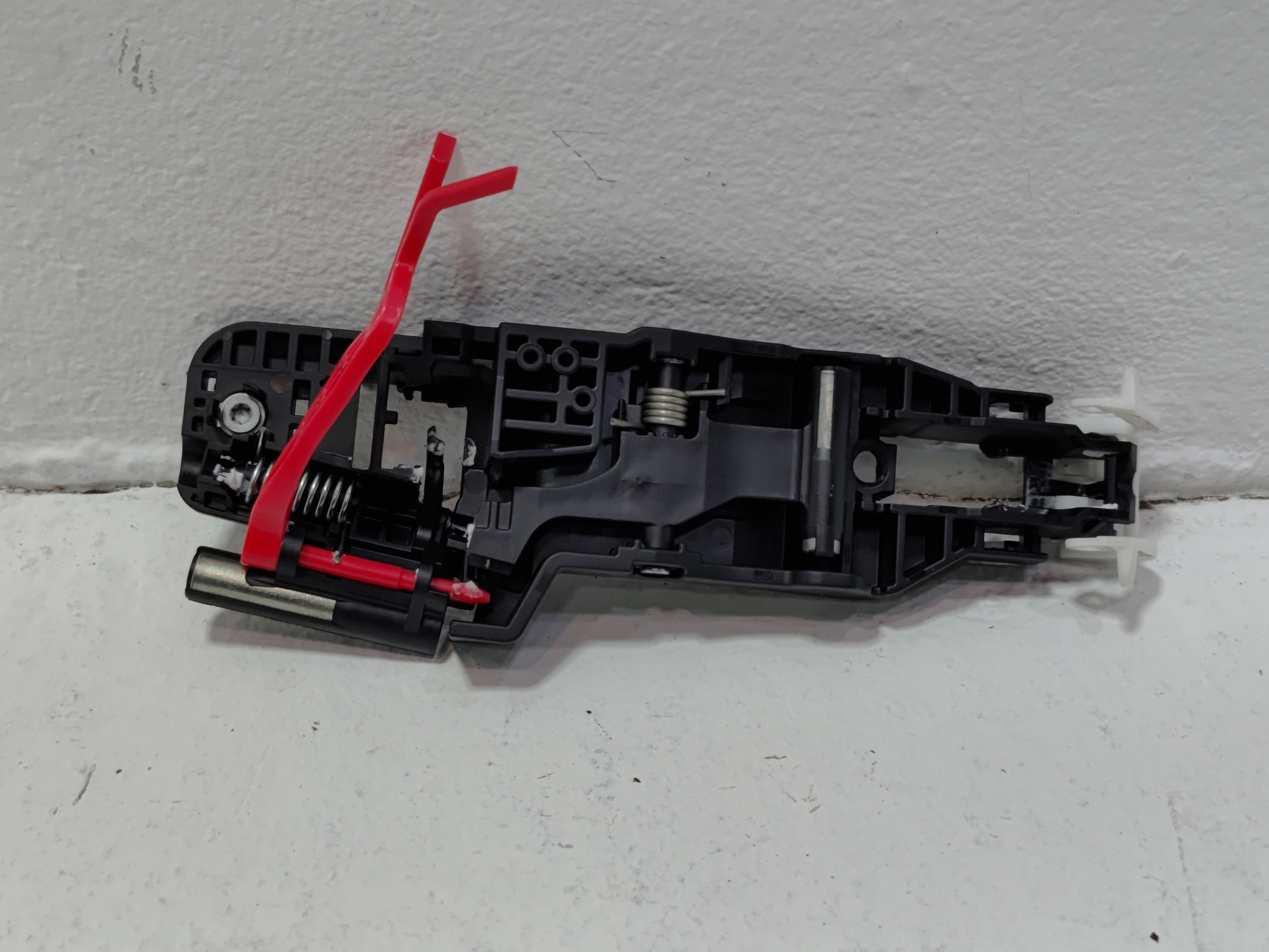 2018-2025 TOYOTA CAMRY REAR RIGHT PASSENGER SIDE EXTERIOR DOOR HANDLE BASE OEM