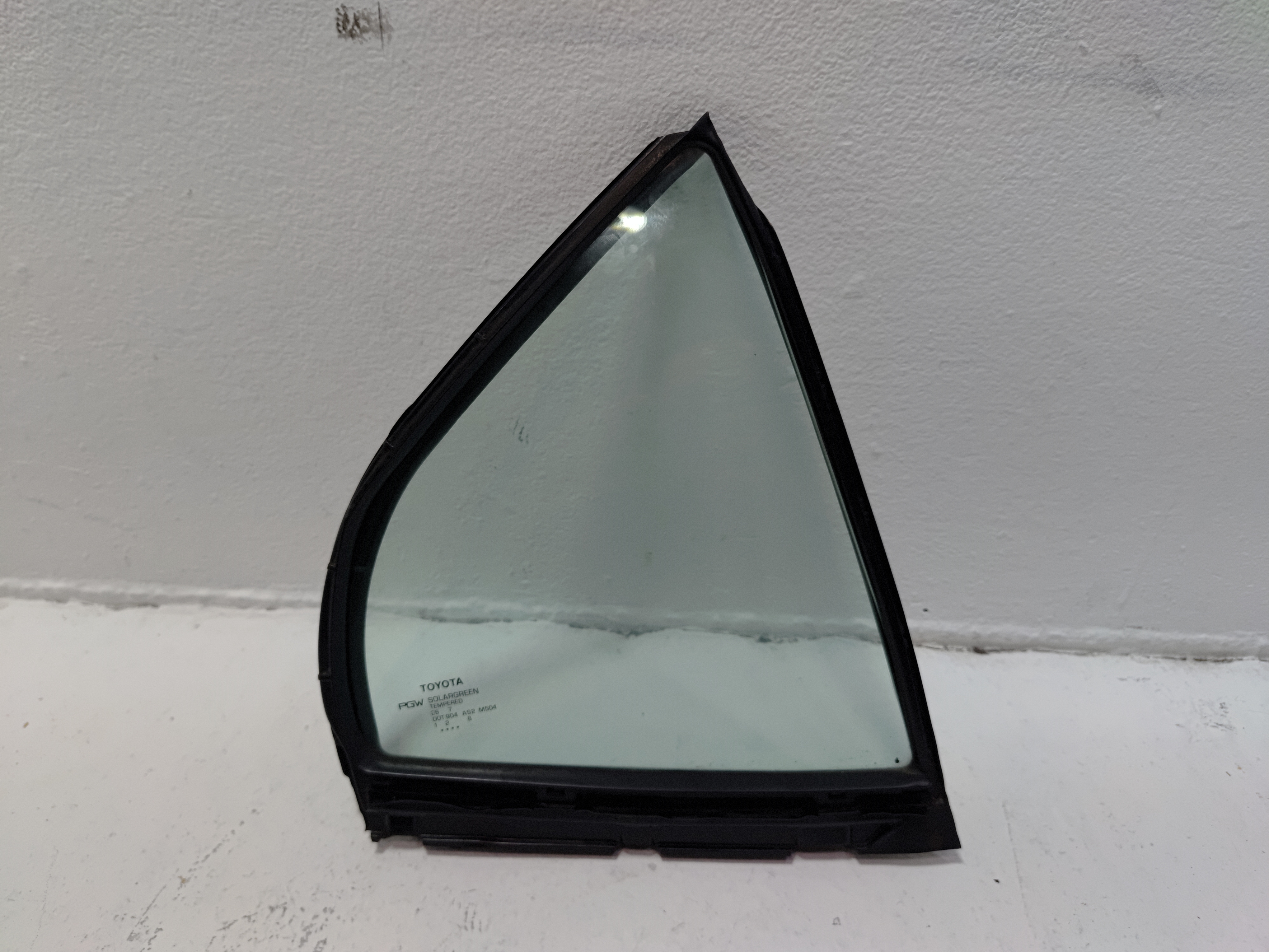 2018-2024 TOYOTA CAMRY REAR PASSENGER SIDE DOOR CORNER FIXED WINDOW GLASS OEM