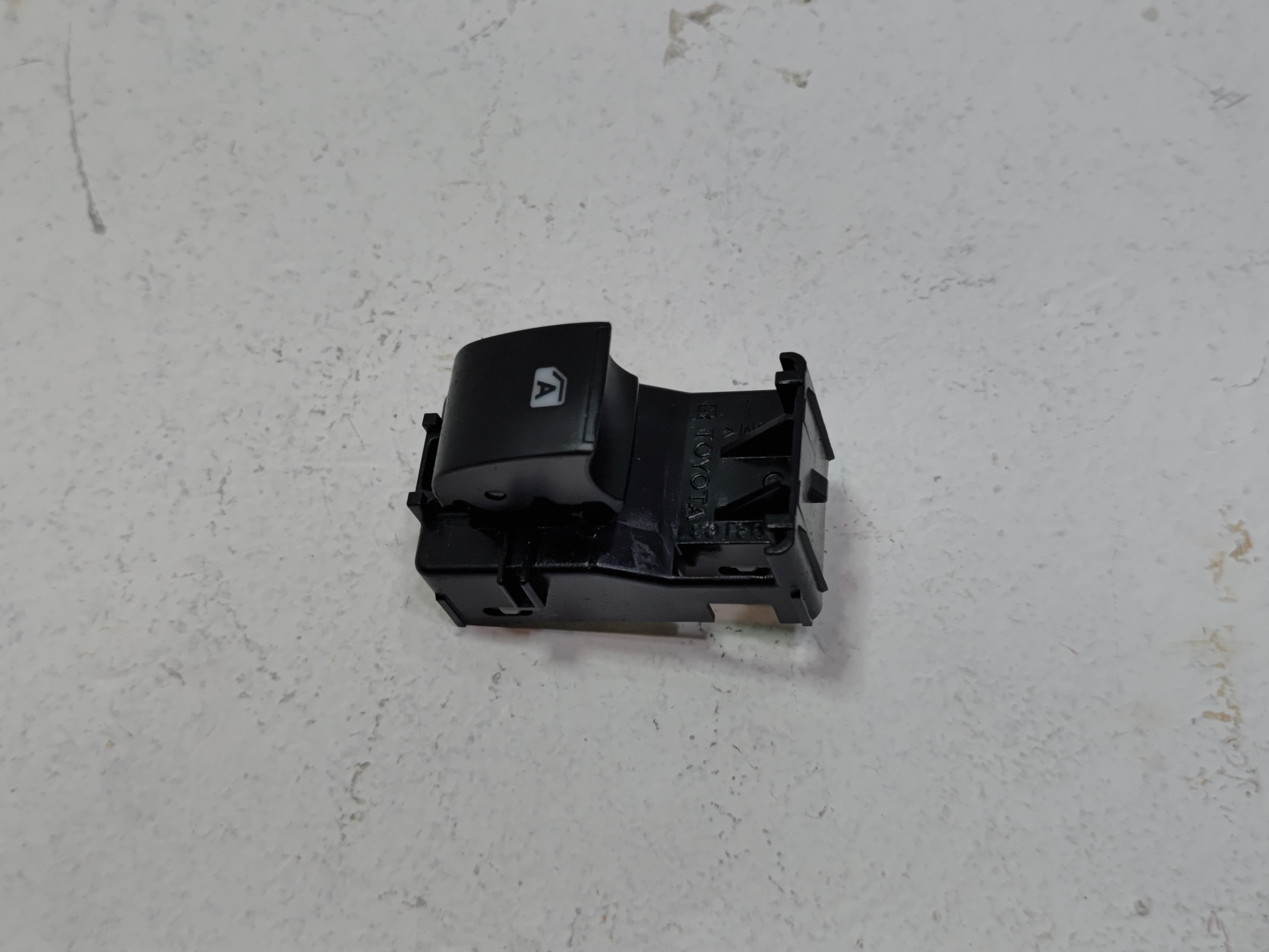 2018-2021 TOYOTA CAMRY REAR LEFT OR RIGHT SIDE DOOR WINDOW SWITCH OEM