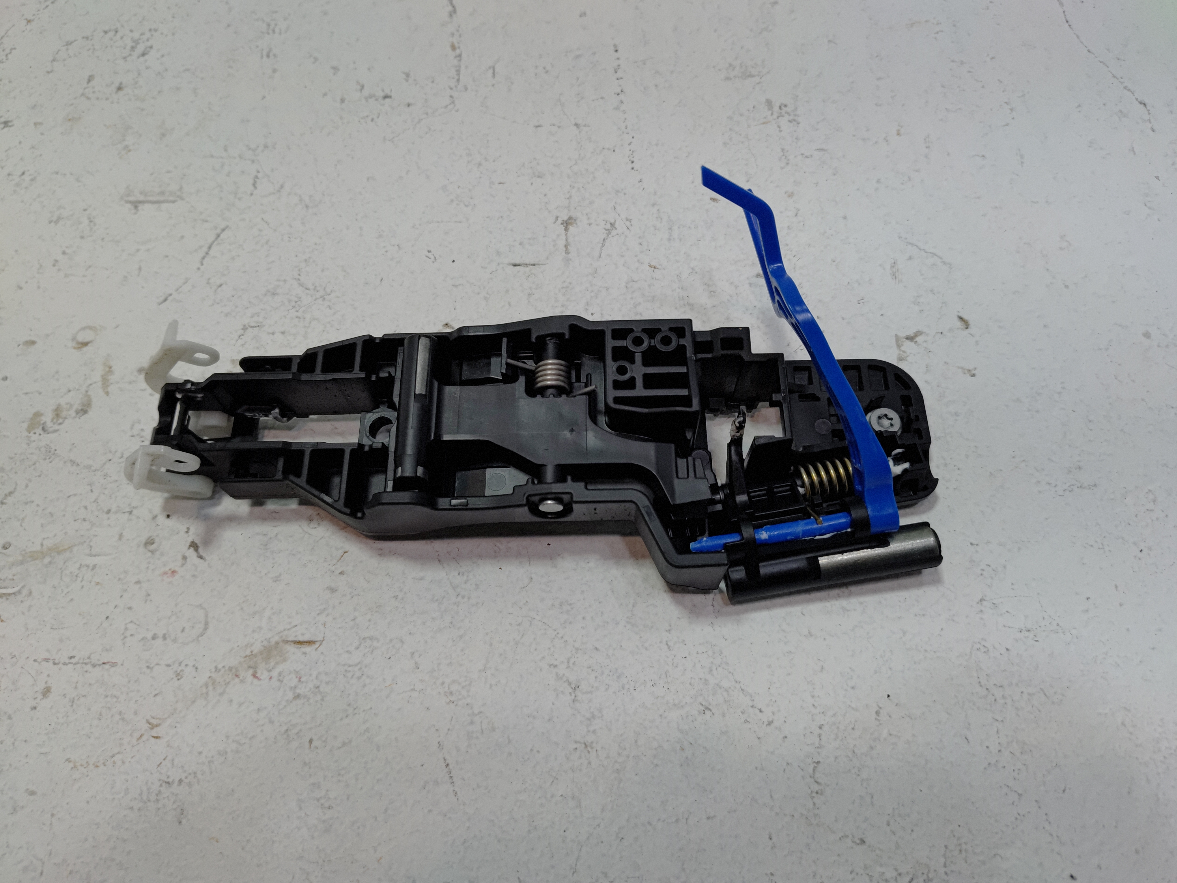 2018-2025 TOYOTA CAMRY REAR LEFT DRIVER SIDE DOOR EXTERIOR DOOR HANDLE BASE OEM