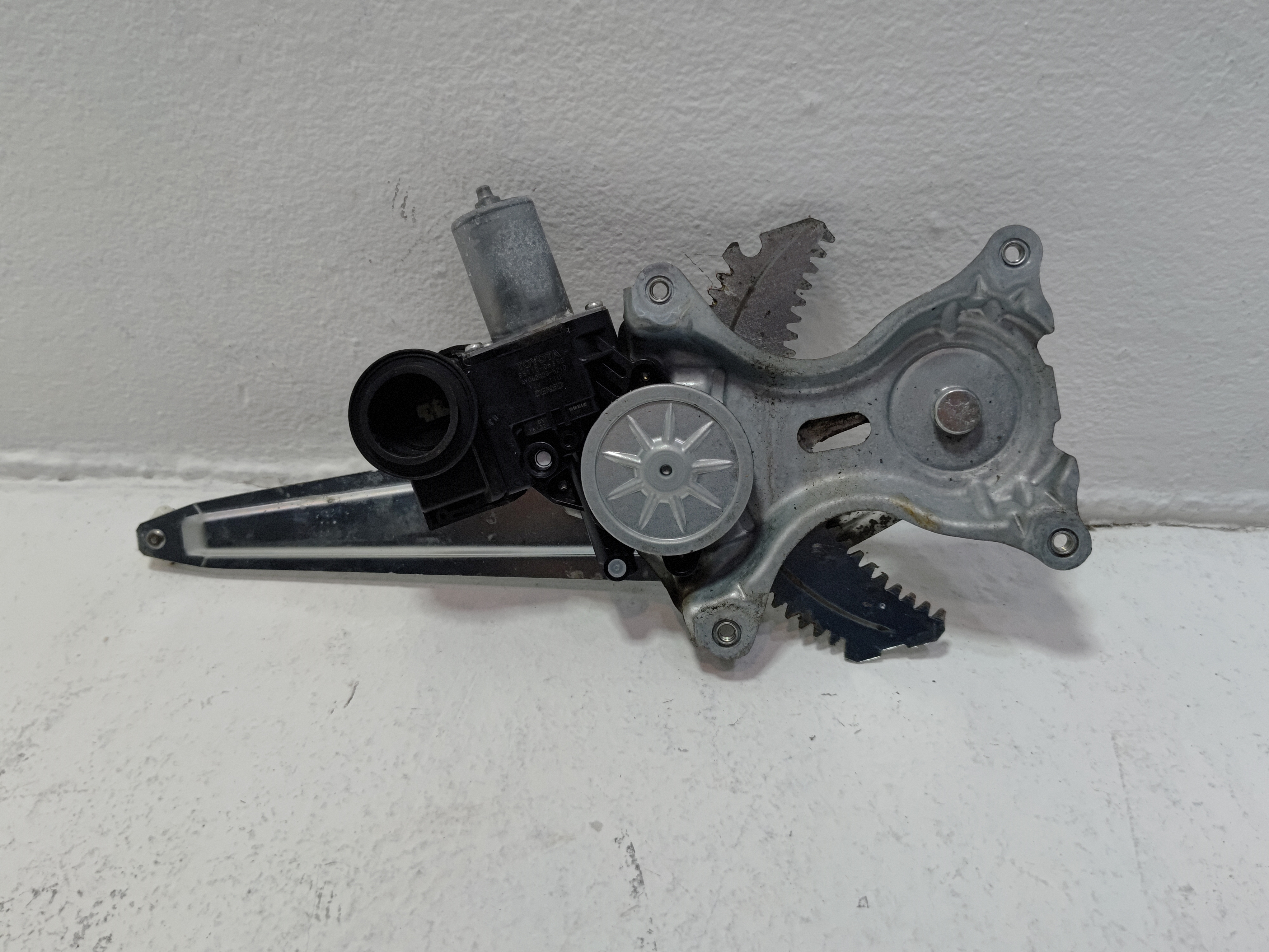 2018-2024 TOYOTA CAMRY REAR DRIVER SIDE DOOR WINDOW REGULATOR W/ MOTOR OEM