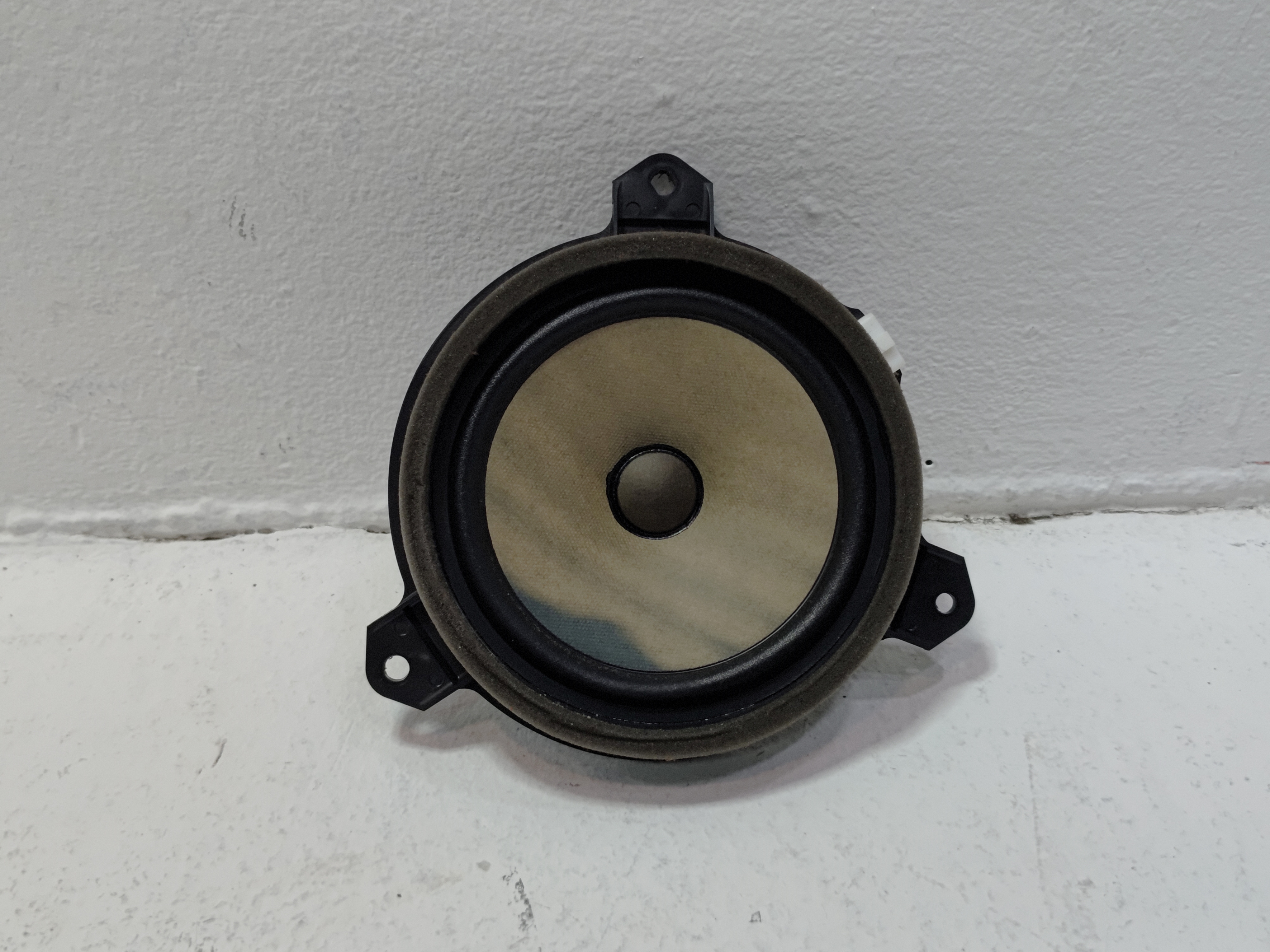 2018 TOYOTA CAMRY REAR RIGHT OF LEFT SIDE DOOR AUDIO SOUND SPEAKER OEM