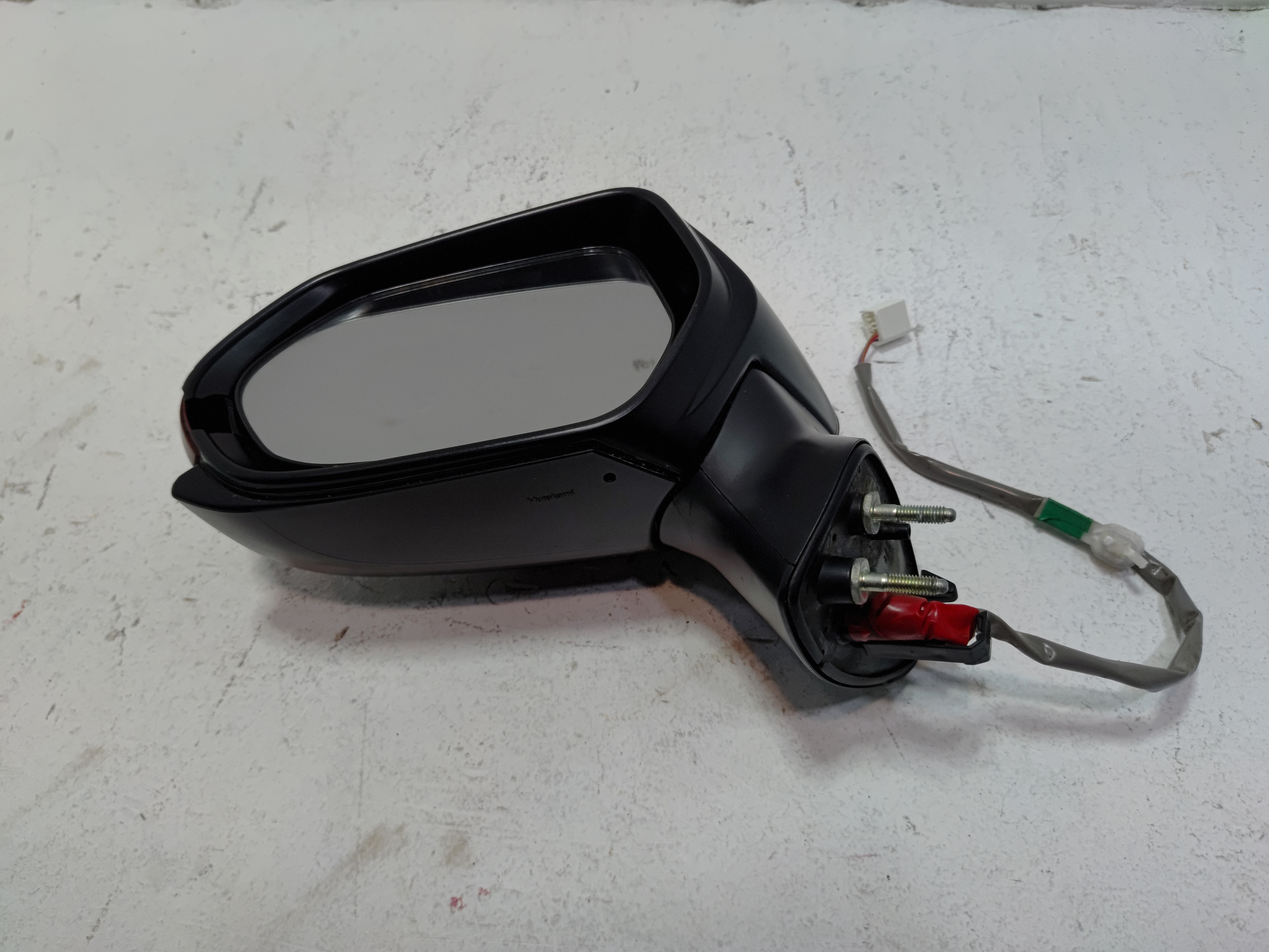 2018-2025 TOYOTA CAMRY FRONT DRIVER SIDE DOOR REAR VIEW MIRROR RED 3T3 OEM