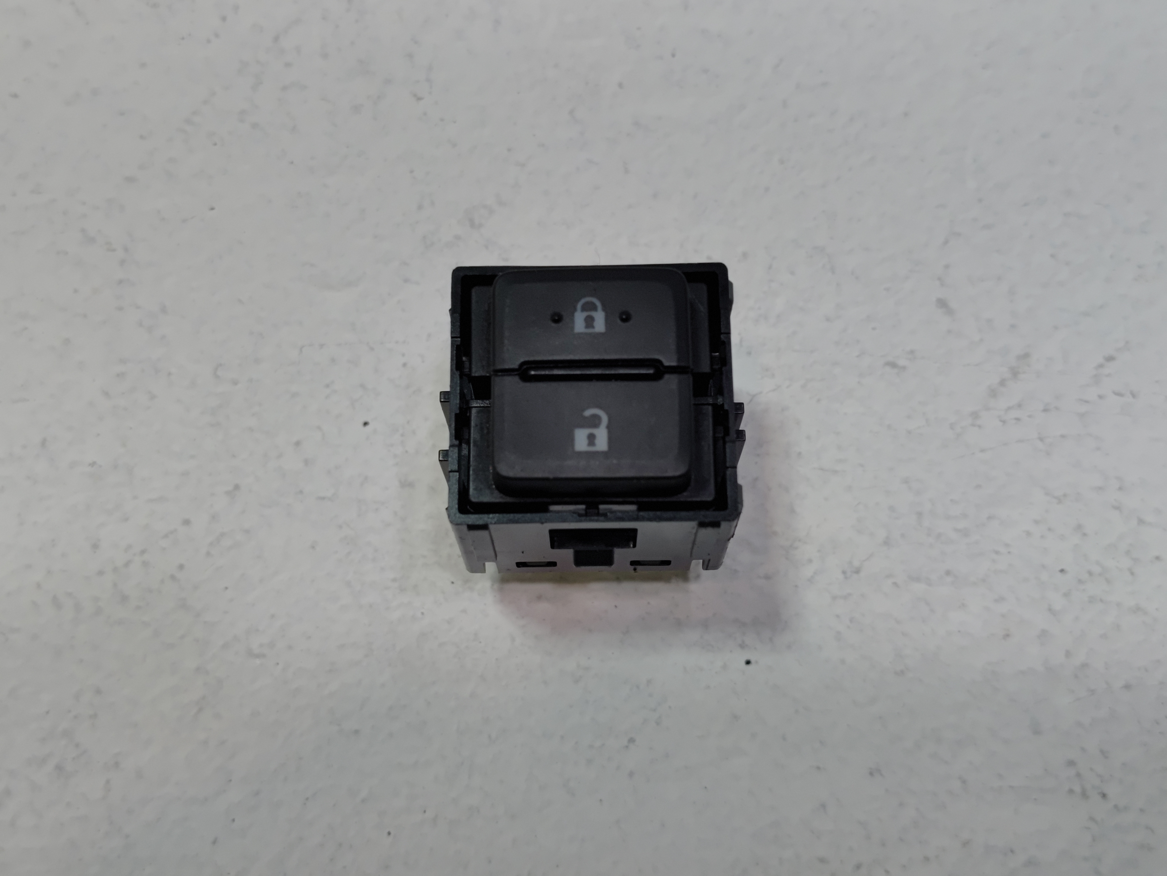 TOYOTA CAMRY FRONT RIGHT PASSENGER SIDE DOOR LOCK & UNLOCK SWITCH 2015-2024 OEM